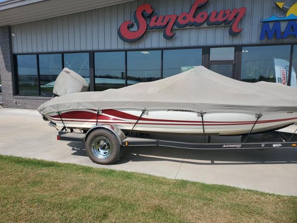 2009 Stratos boat for sale, model of the boat is 486 Ski-N-Fish & Image # 6 of 12