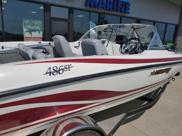 2009 Stratos boat for sale, model of the boat is 486 Ski-N-Fish & Image # 3 of 12