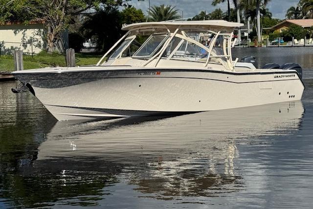 2021 Grady-White 30.5 Freedom 307