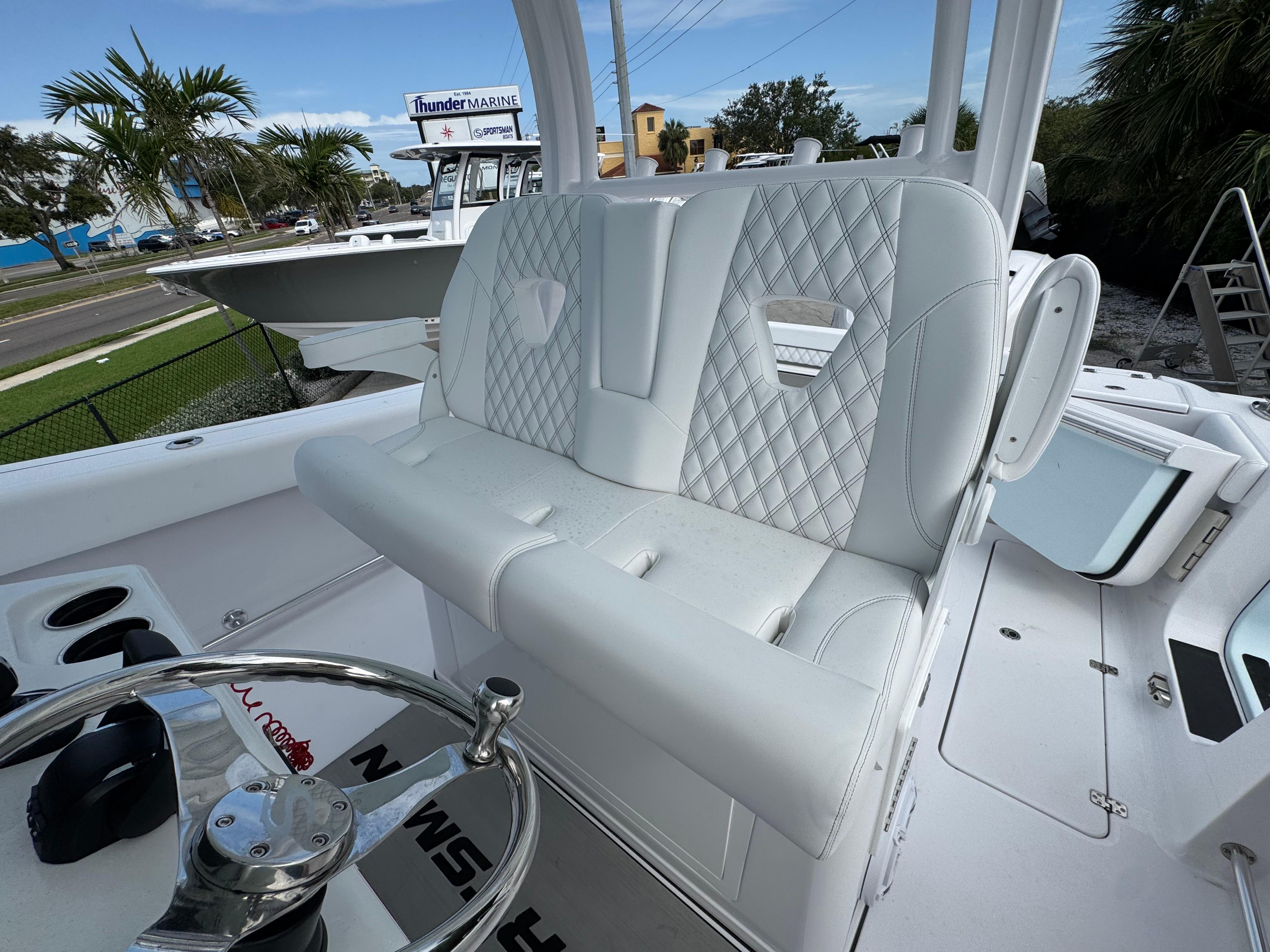 2025 Sportsman Open 322 Center Console-13