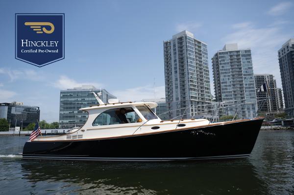 Photo of 2011 Hinckley 37'