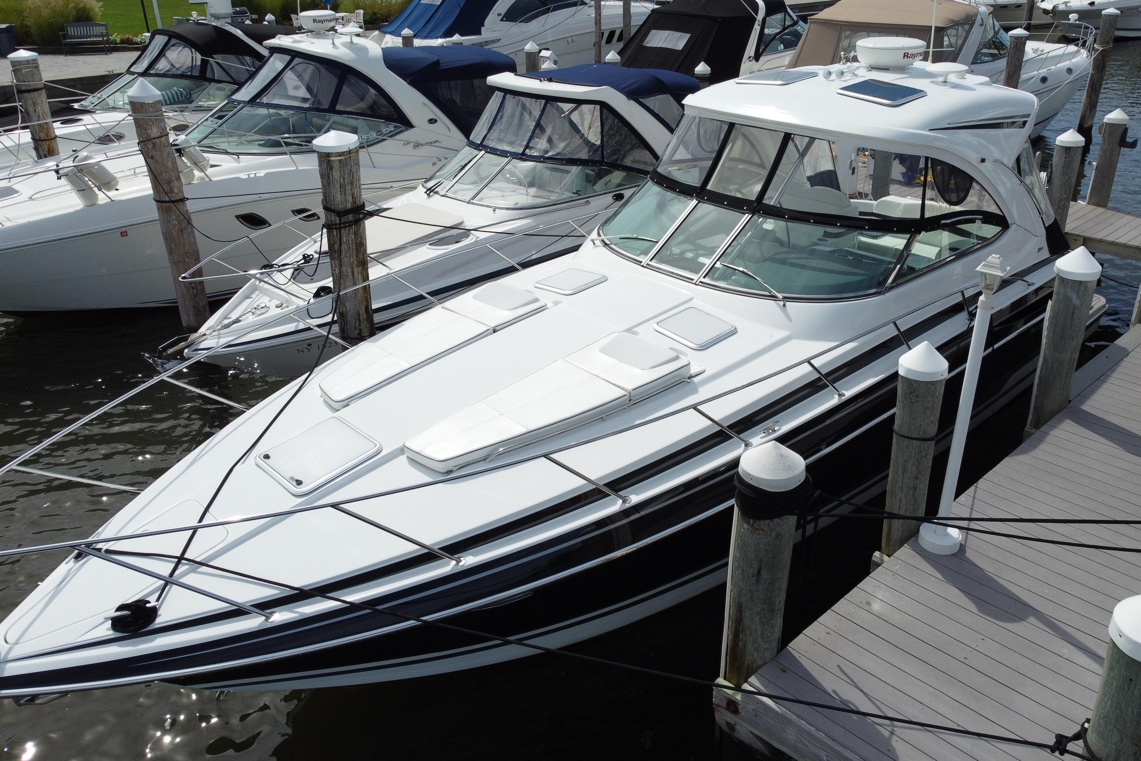 2015 Formula 37 Performance Cruiser