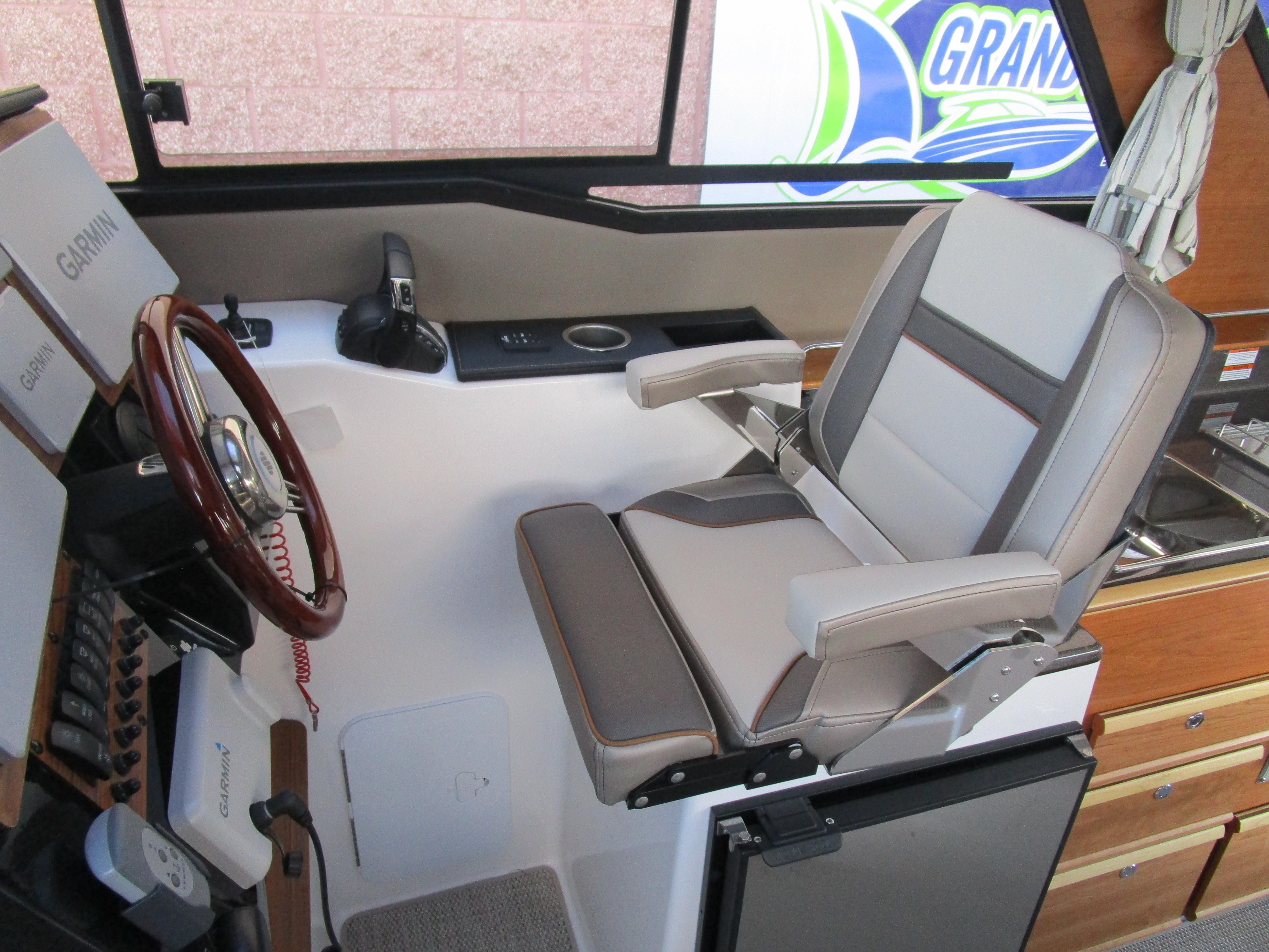 2024 Cutwater C-288 C Gallery