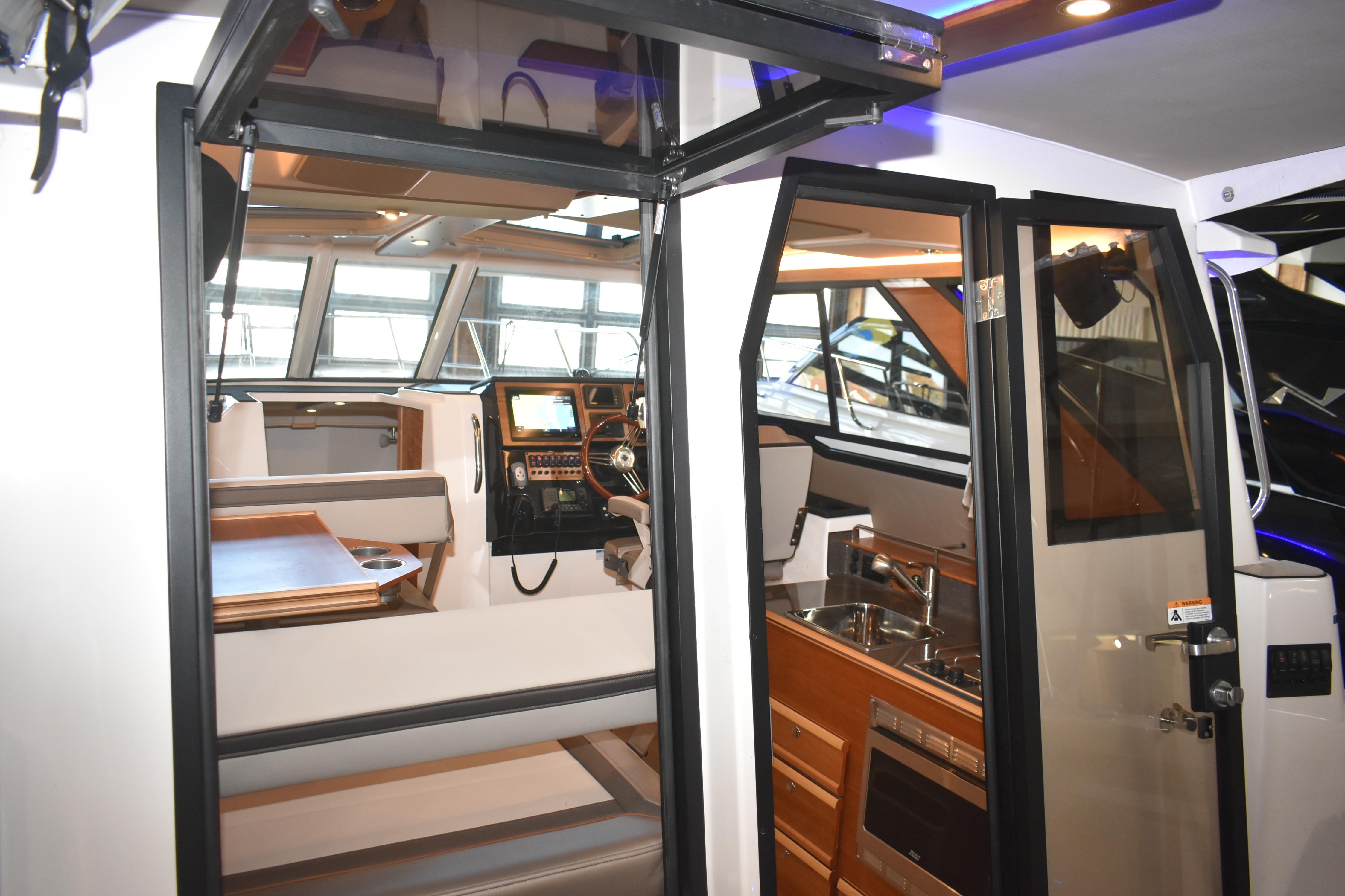 2024 Cutwater C-288 C Gallery