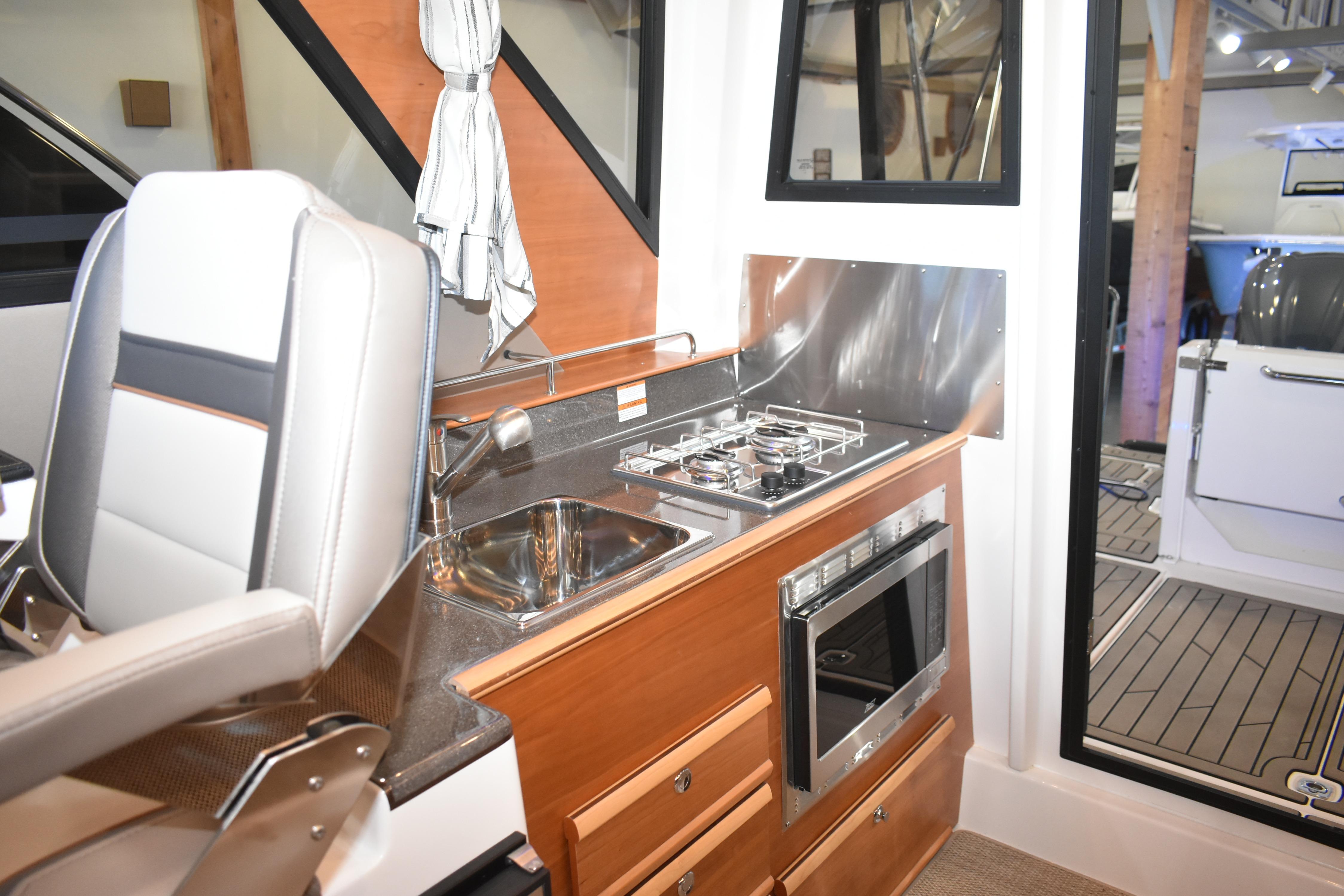 2024 Cutwater C-288 C Gallery