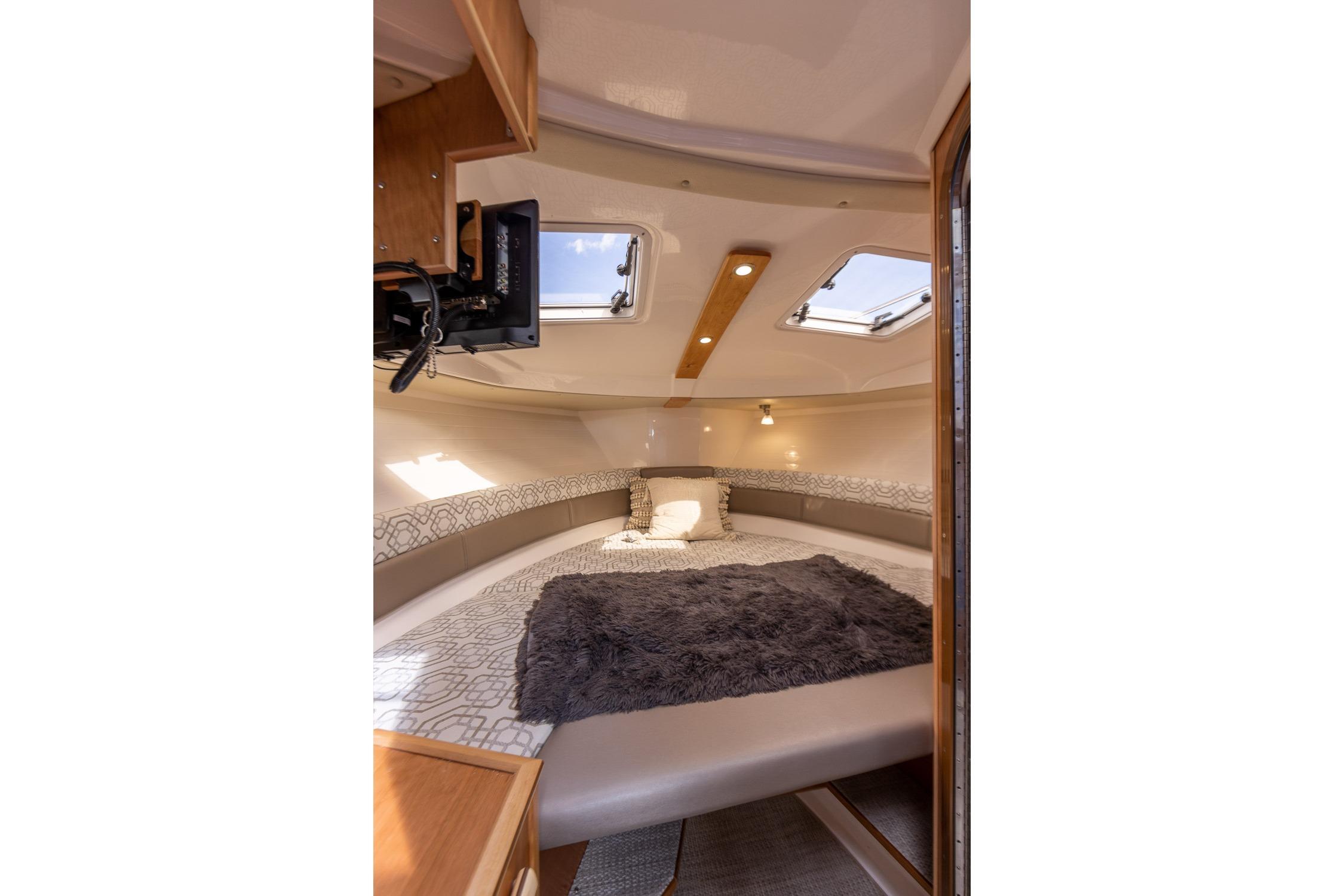 2024 Cutwater C-288 C Gallery