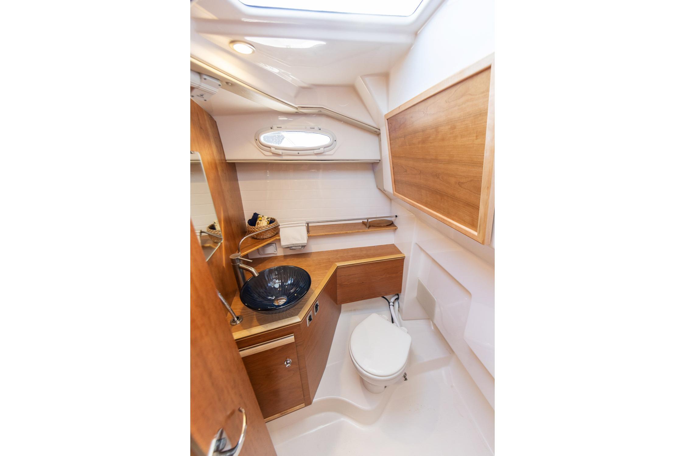 2024 Cutwater C-288 C Gallery