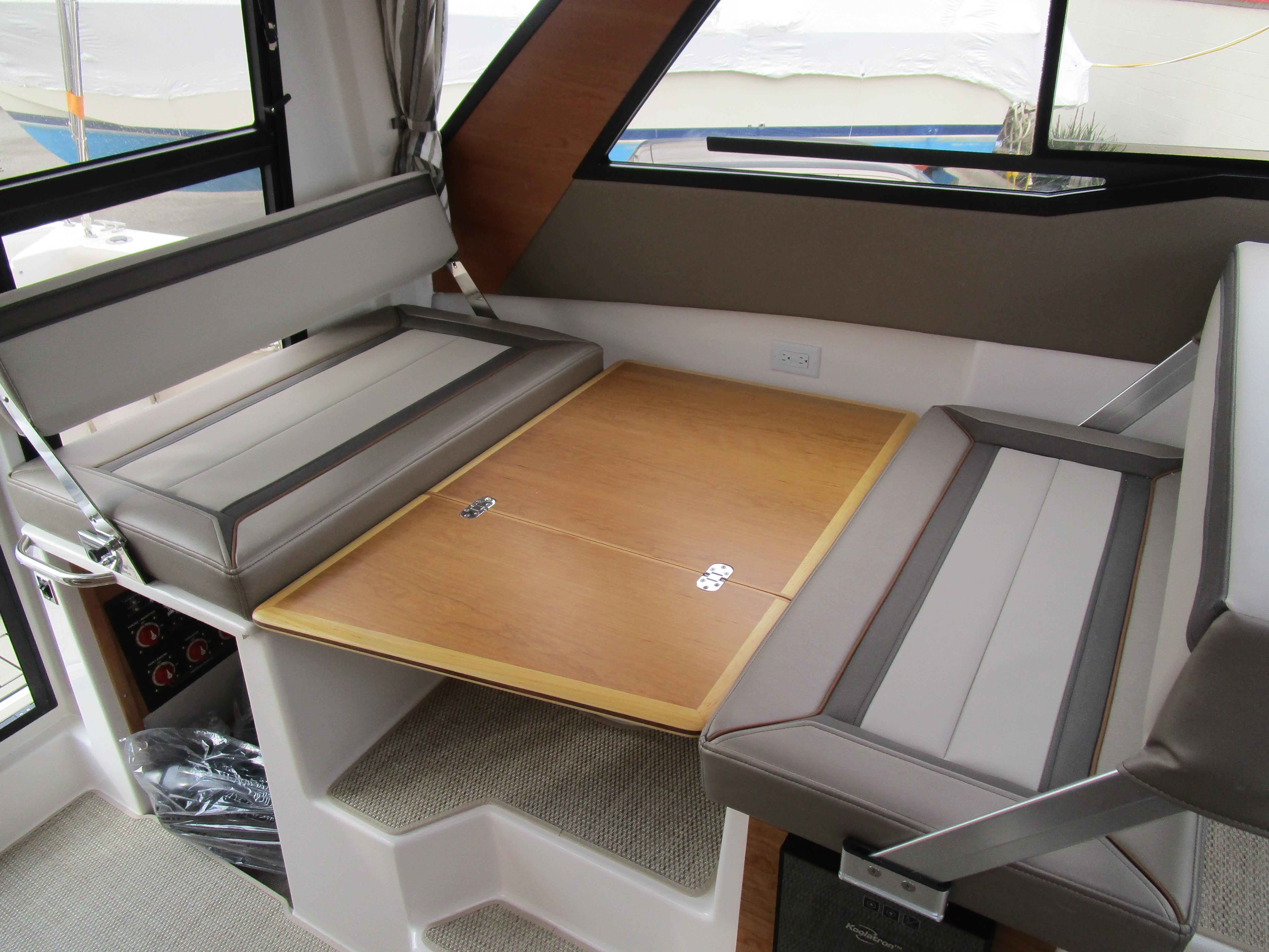 2024 Cutwater C-288 C Gallery
