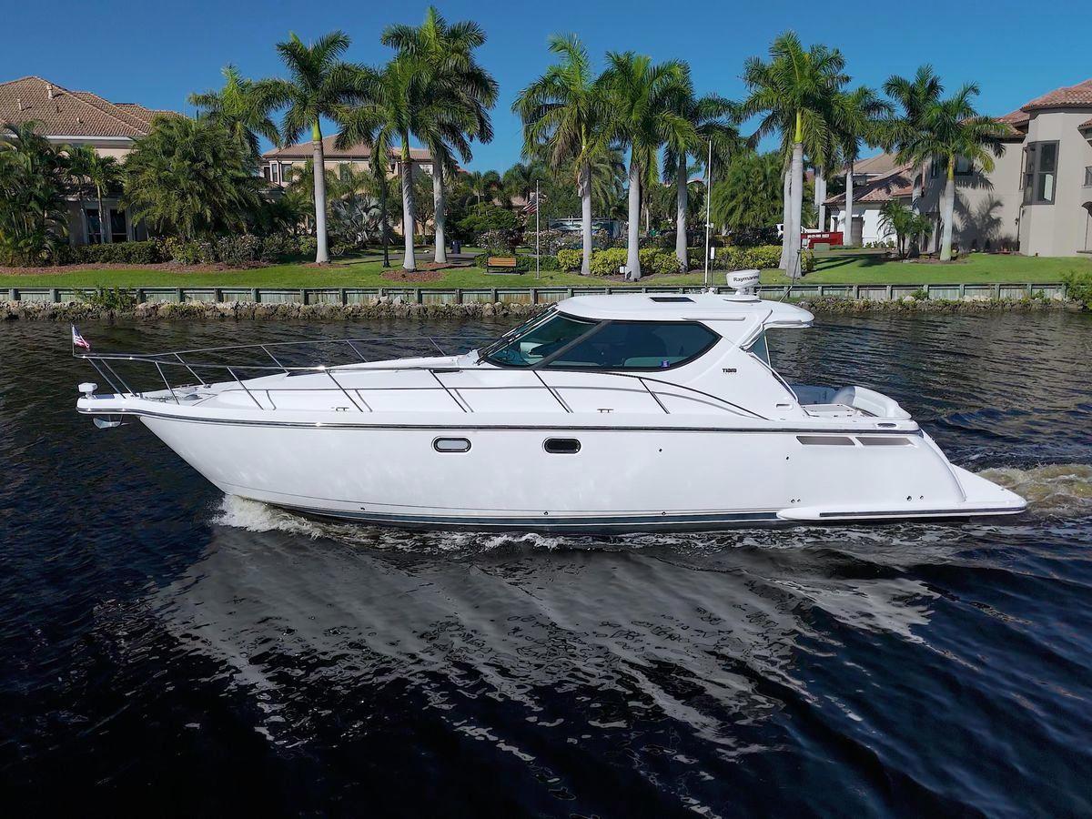 Tiara Yachts-4300 Sovran 2008-The Adventure FL-US-9558386 | Thumbnail