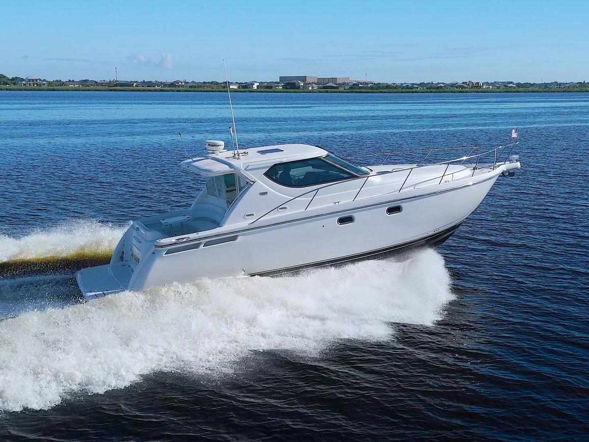 Tiara Yachts-4300 Sovran 2008-The Adventure FL-US-9558386 | Thumbnail