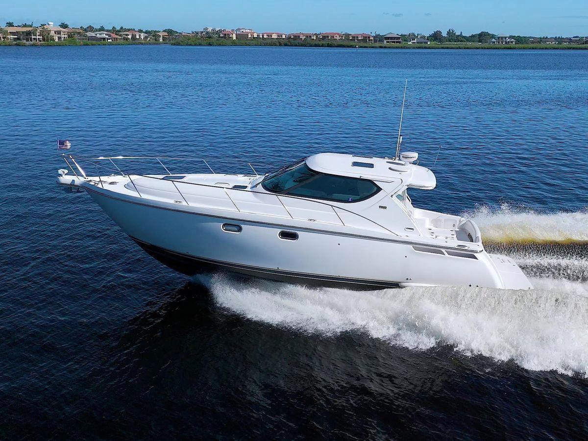Tiara Yachts-4300 Sovran 2008-The Adventure FL-US-9558386 | Thumbnail