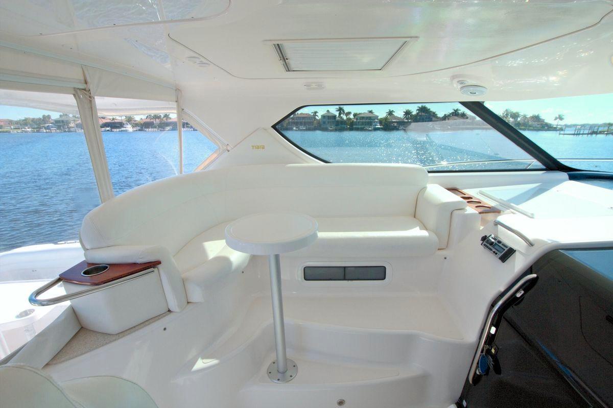 Tiara Yachts-4300 Sovran 2008-The Adventure FL-US-9558386 | Thumbnail