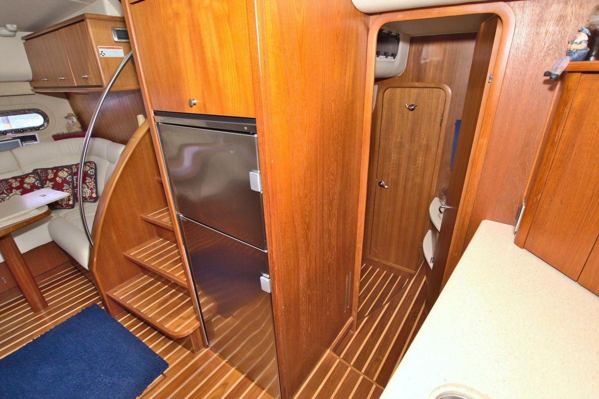 Tiara Yachts-4300 Sovran 2008-The Adventure FL-US-9558386 | Thumbnail