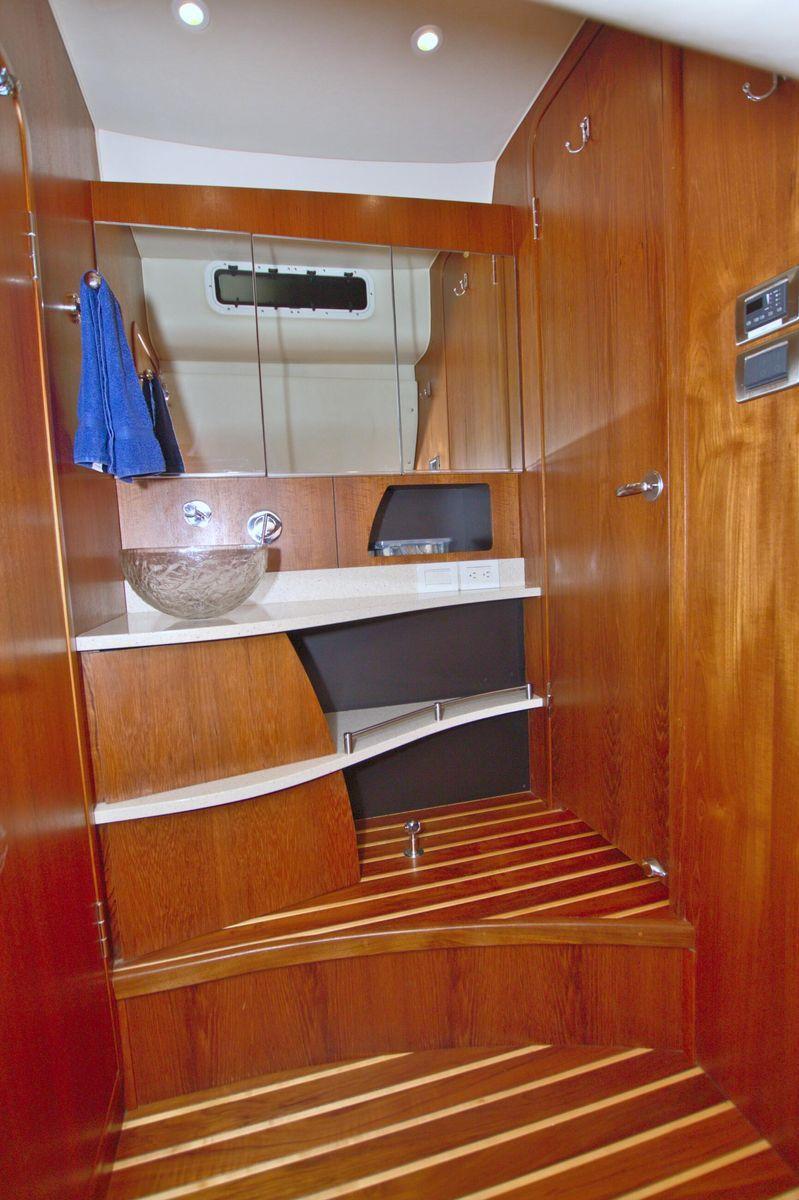 Tiara Yachts-4300 Sovran 2008-The Adventure FL-US-9558386 | Thumbnail