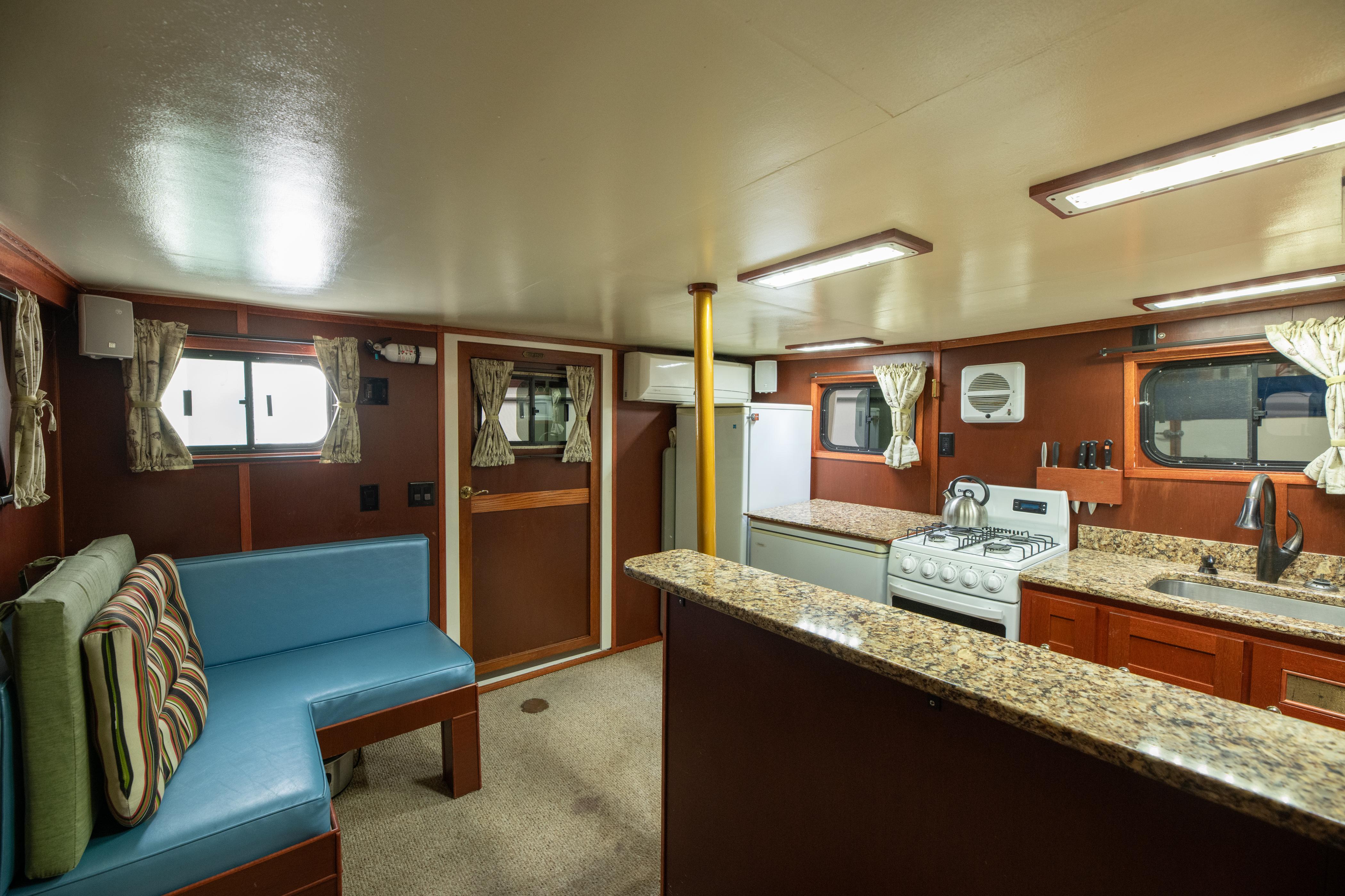 Harborview Yacht Photos Pics 