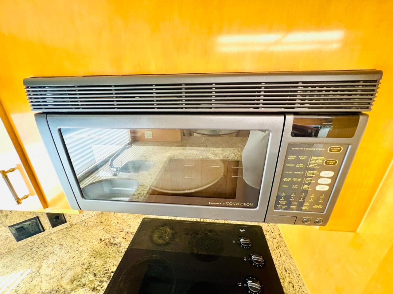 Microwave / Convection Oven