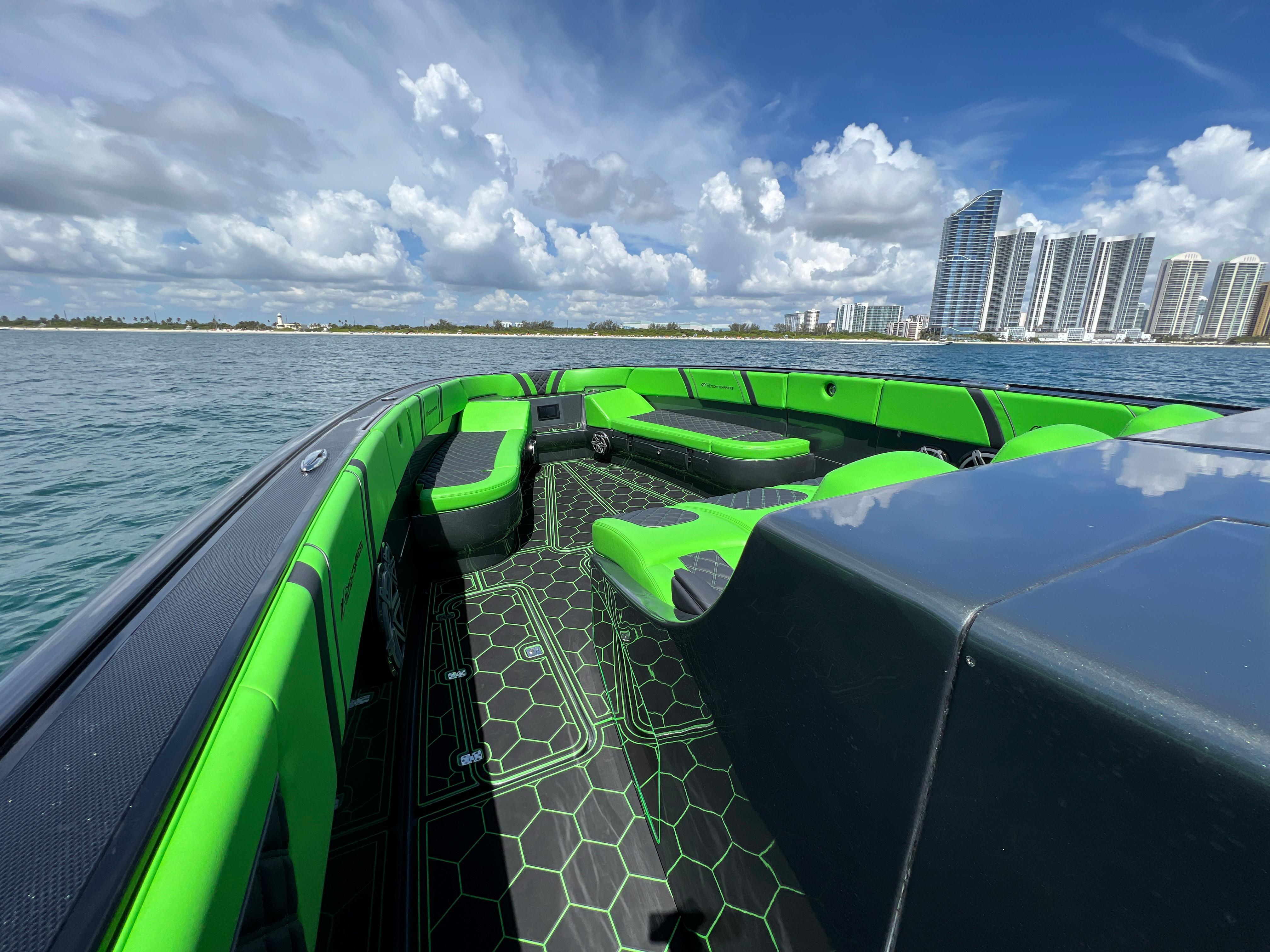 Midnight 43 Yacht For Sale 43 Midnight Express Yachts Bal Harbour FL 