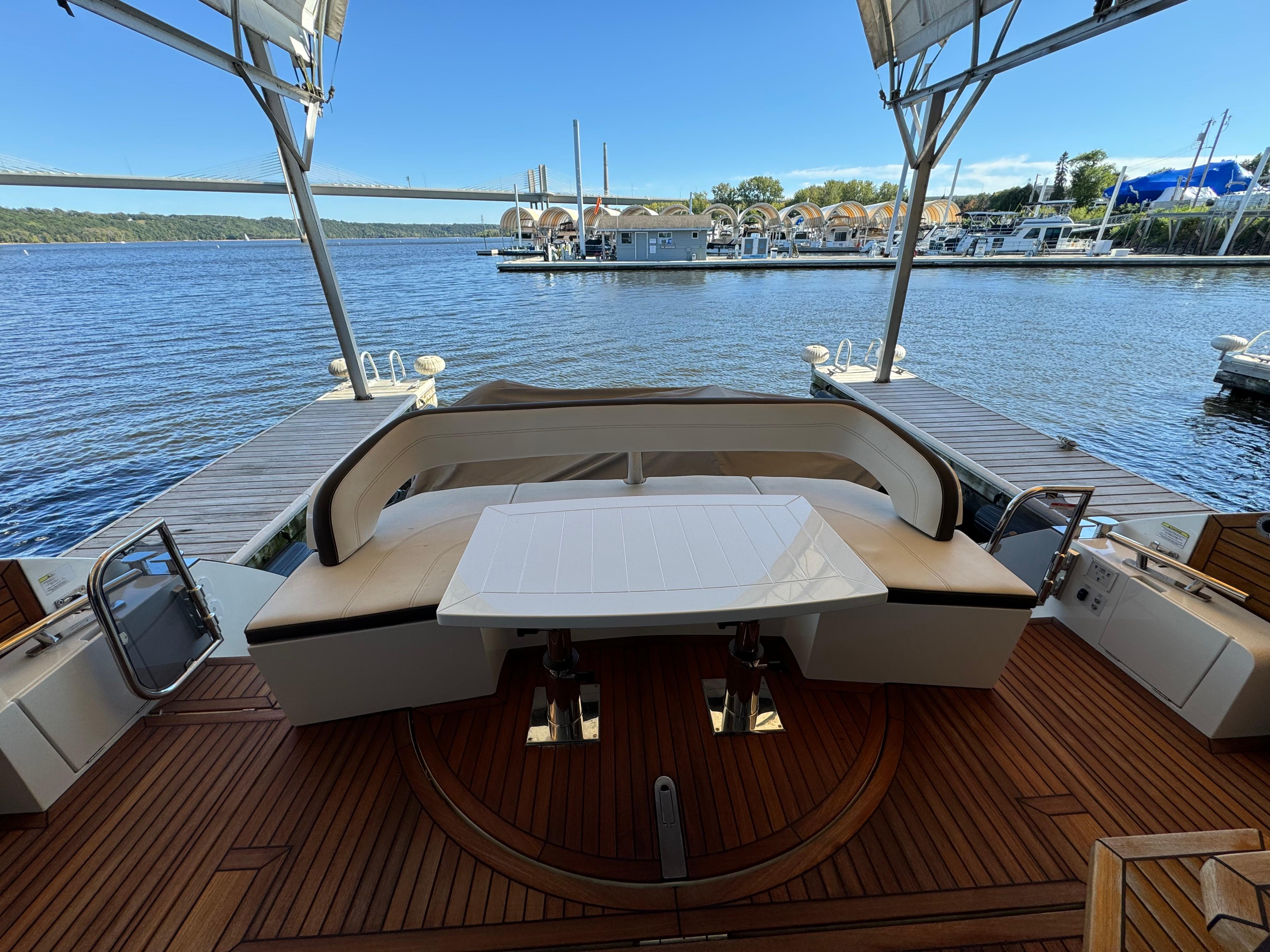 2019 Galeon