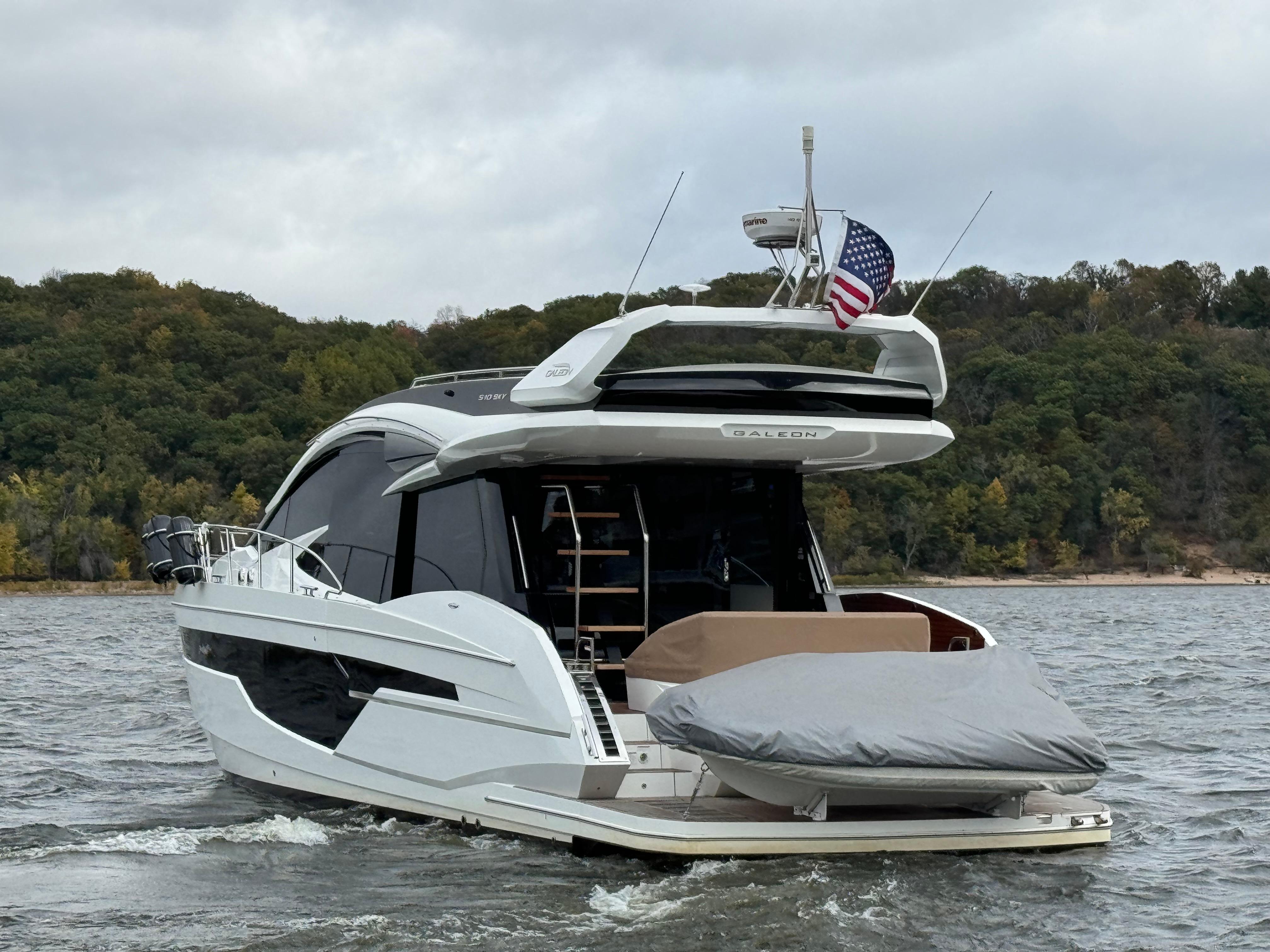 2019 Galeon