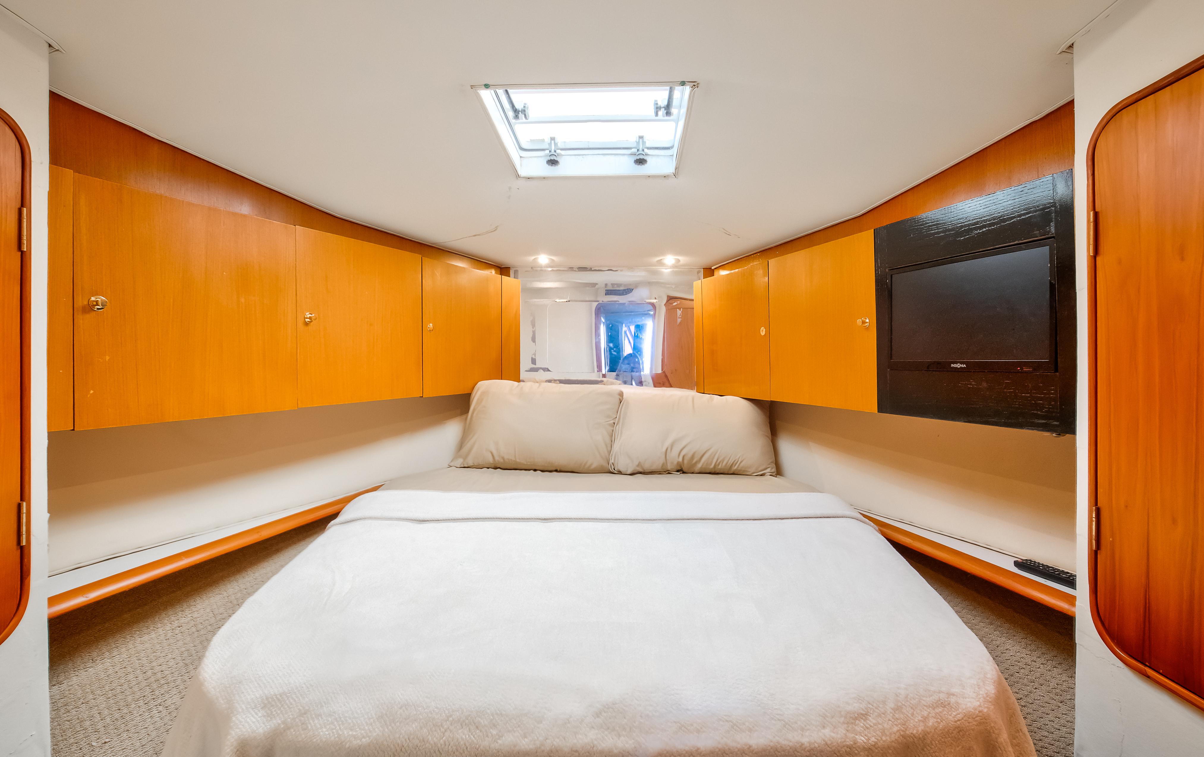 1999-ocean-yachts-48-super-sport-power-9788392-20250513063349694-1_XLARGE