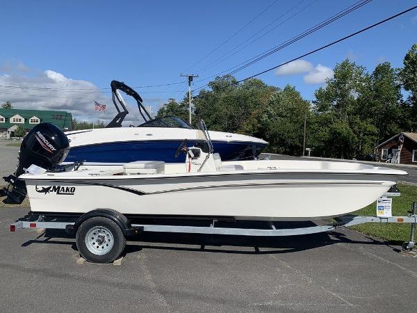 2021 Mako boat for sale, model of the boat is Skiff 17CC & Image # 5 of 10