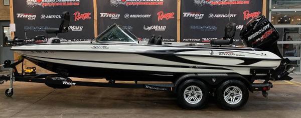 2018 Triton boat for sale, model of the boat is 220 Escape & Image # 1 of 18