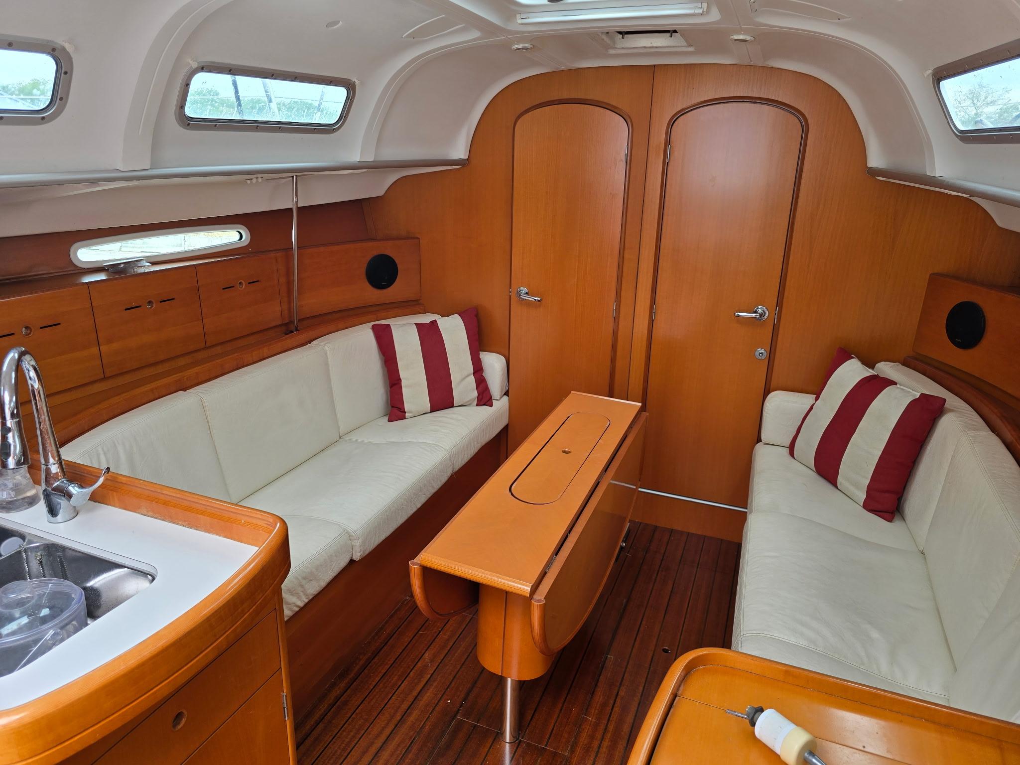 Yacht Photos Pics