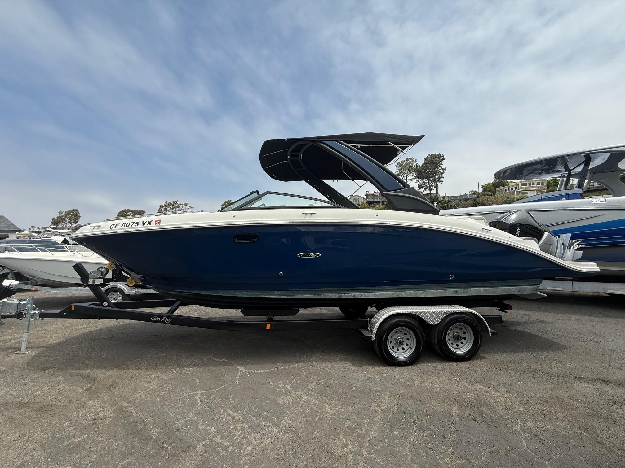 2024 Sea Ray SDX 270 Outboard #TBBB1884A inventory image at Sun Country Marine Group, Newport Beach 2024 Sea Ray SDX 270 Outboard #TBBB1884A inventory image at Sun Country Marine Group, Newport Beach