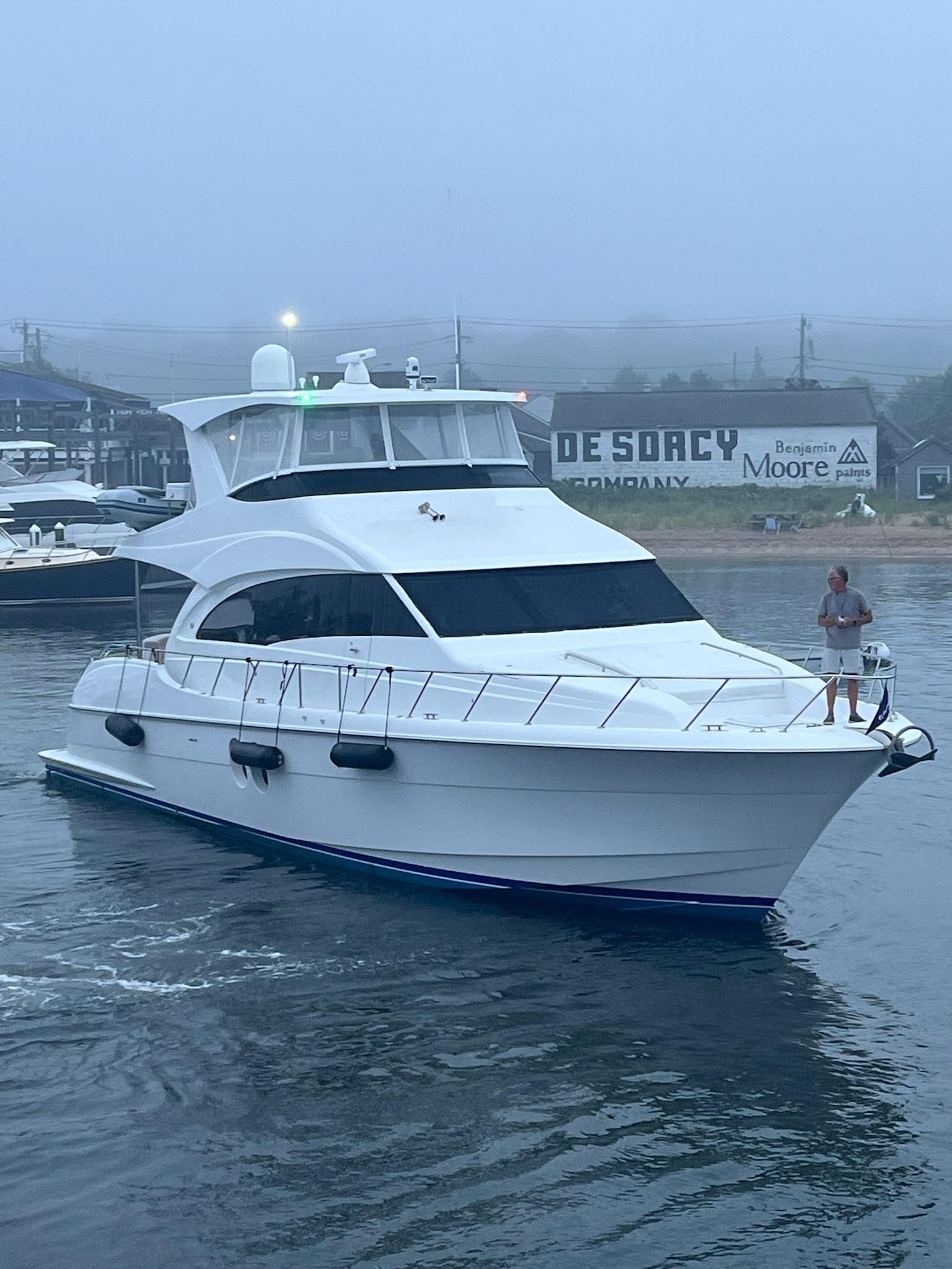 2011 Hatteras 60 