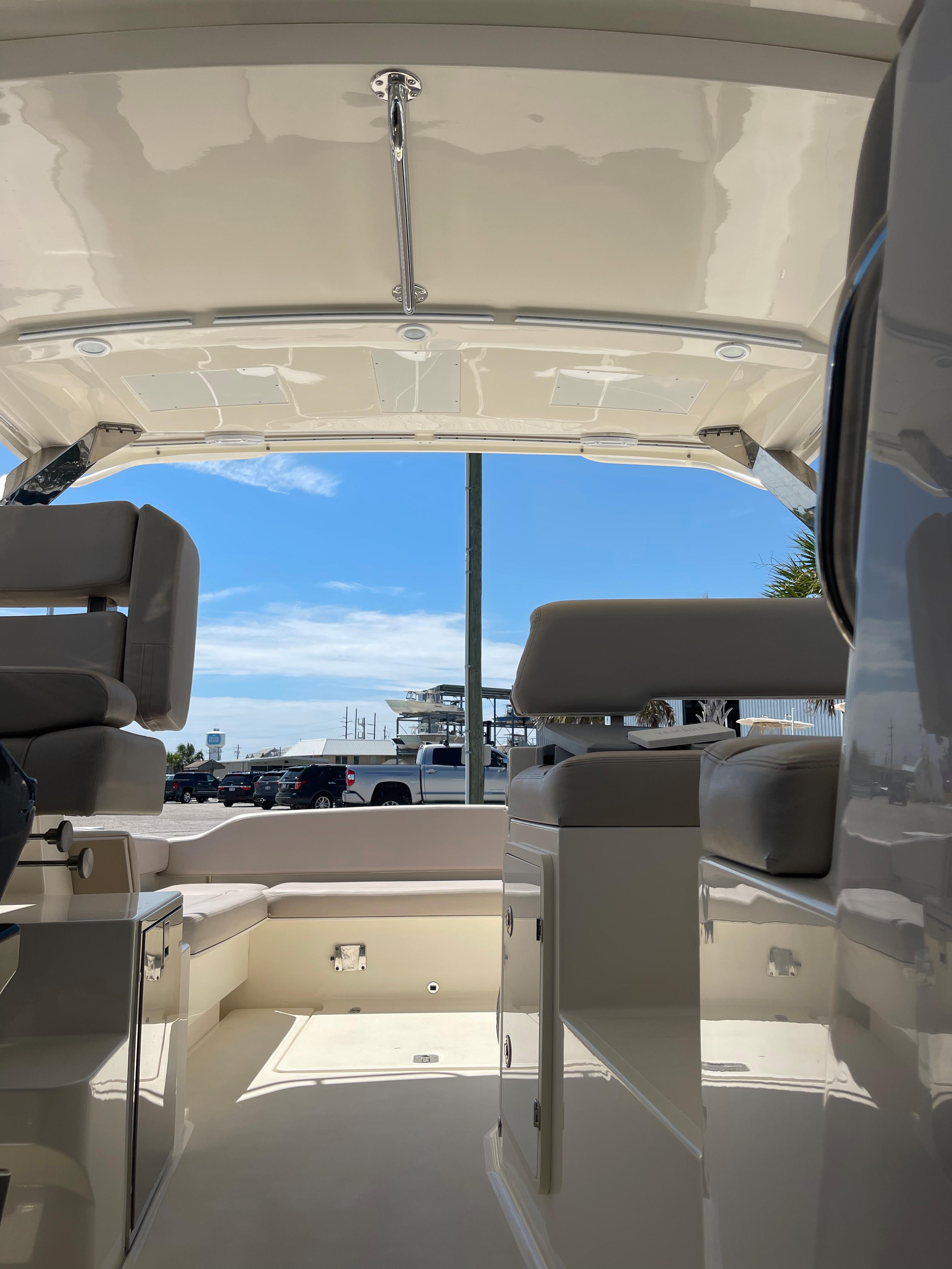 Yacht for Sale 41 Pursuit Yachts Morehead City, NC Denison Yacht Sales