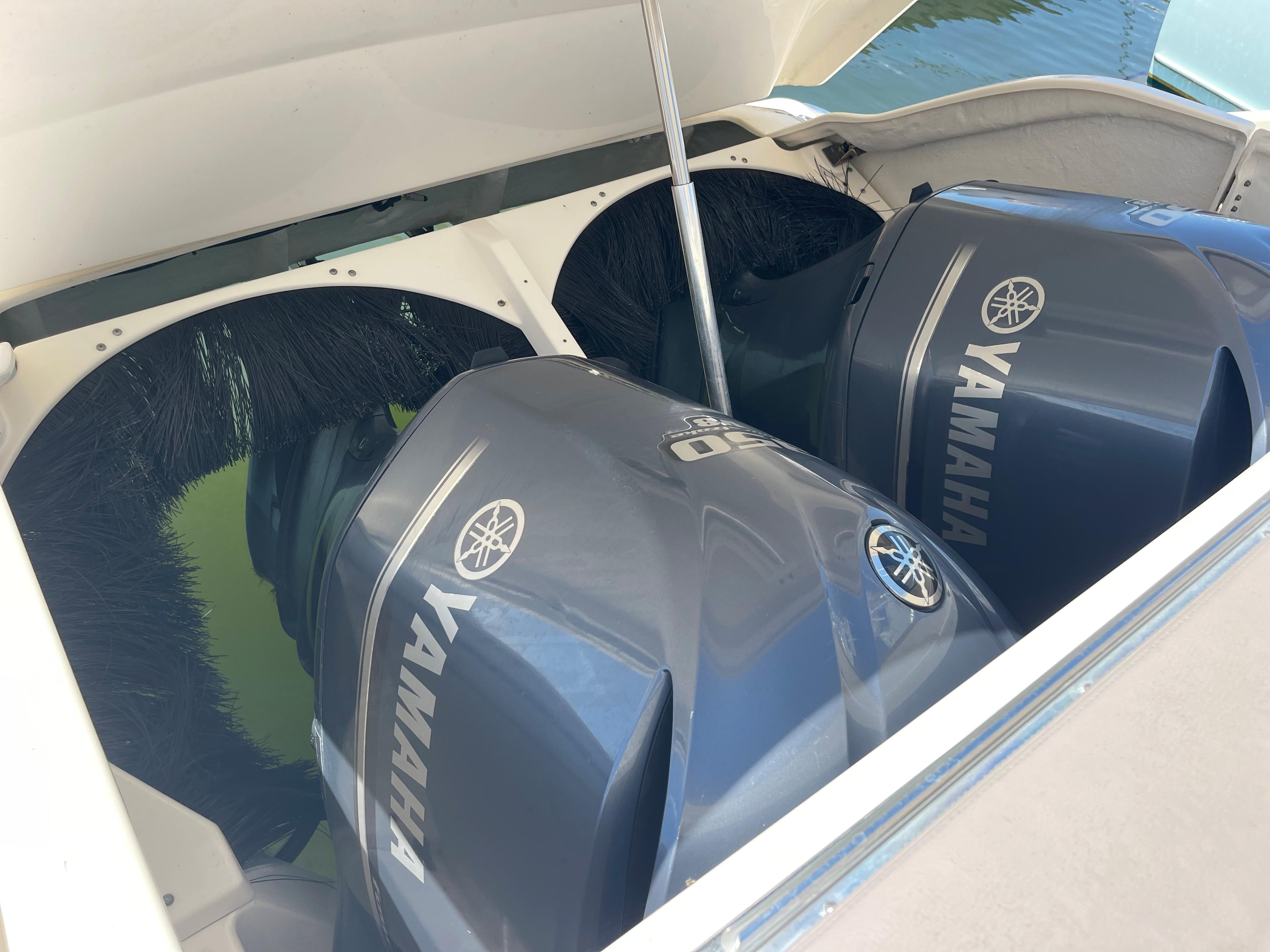 Yacht for Sale 41 Pursuit Yachts Morehead City, NC Denison Yacht Sales