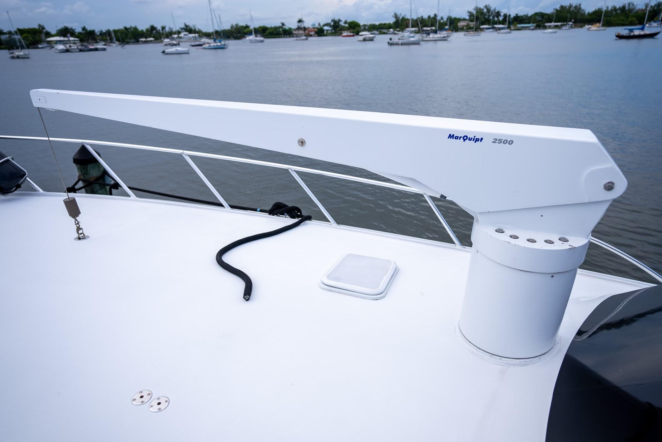 2004 Hatteras 60 Convertible