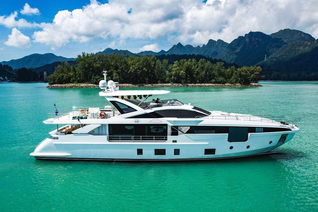 2022 Azimut grande 32 metri