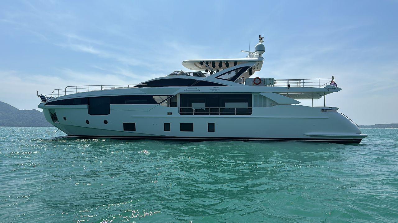 2022 Azimut grande 32 metri