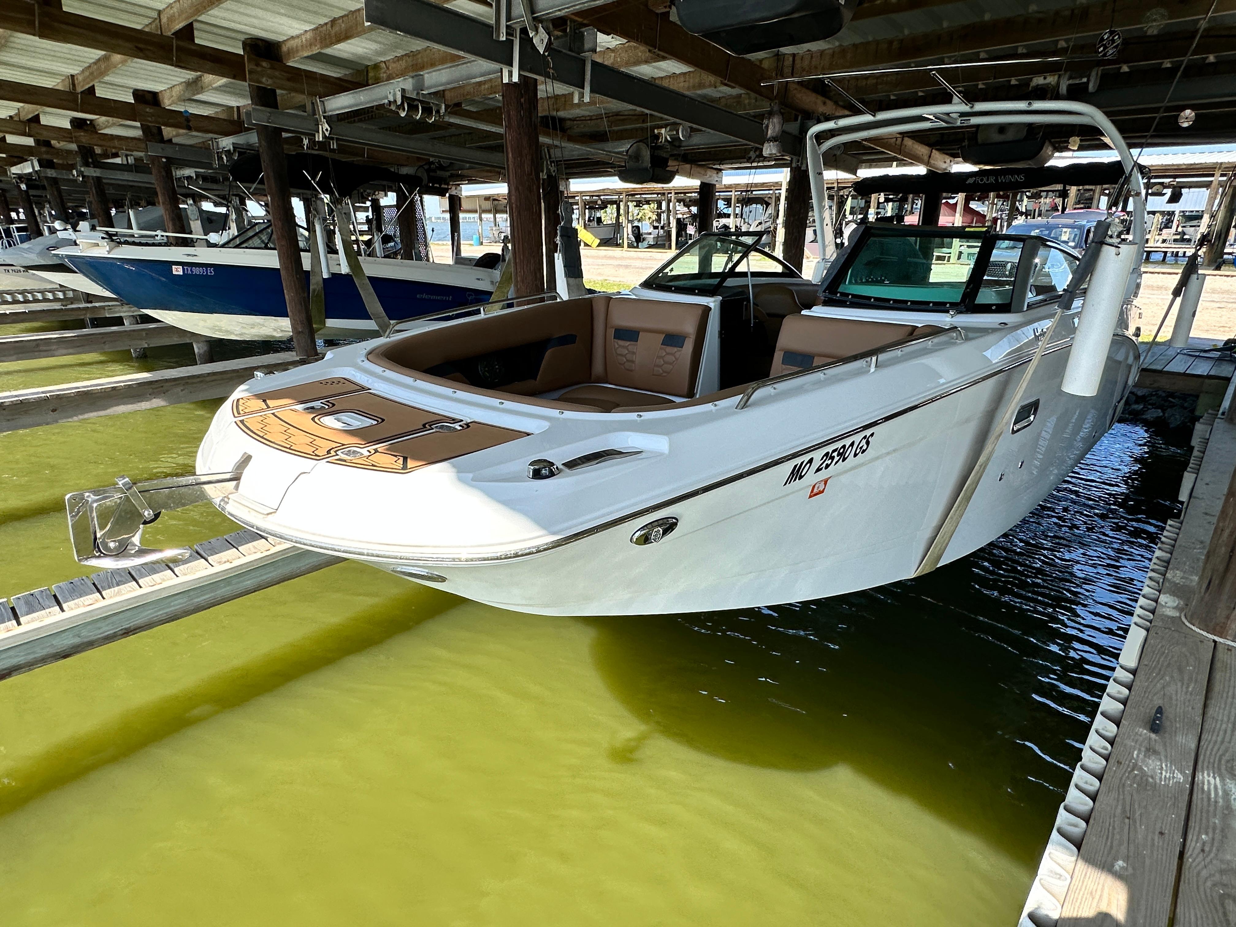 2023-four-winns-hd8-power-9758423-20250415083519750-1_XLARGE