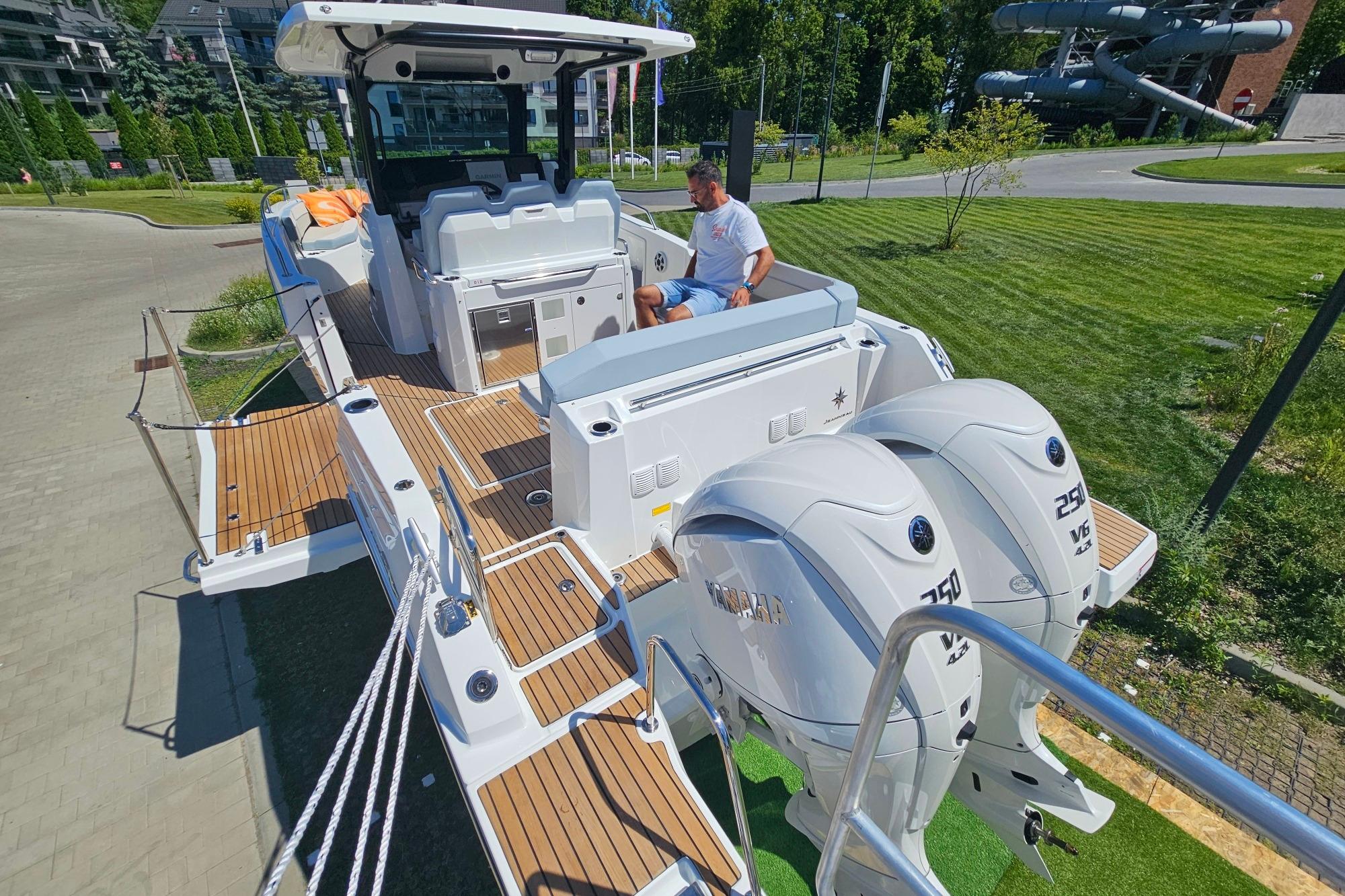 Jeanneau Cap Camarat 9.0 CC