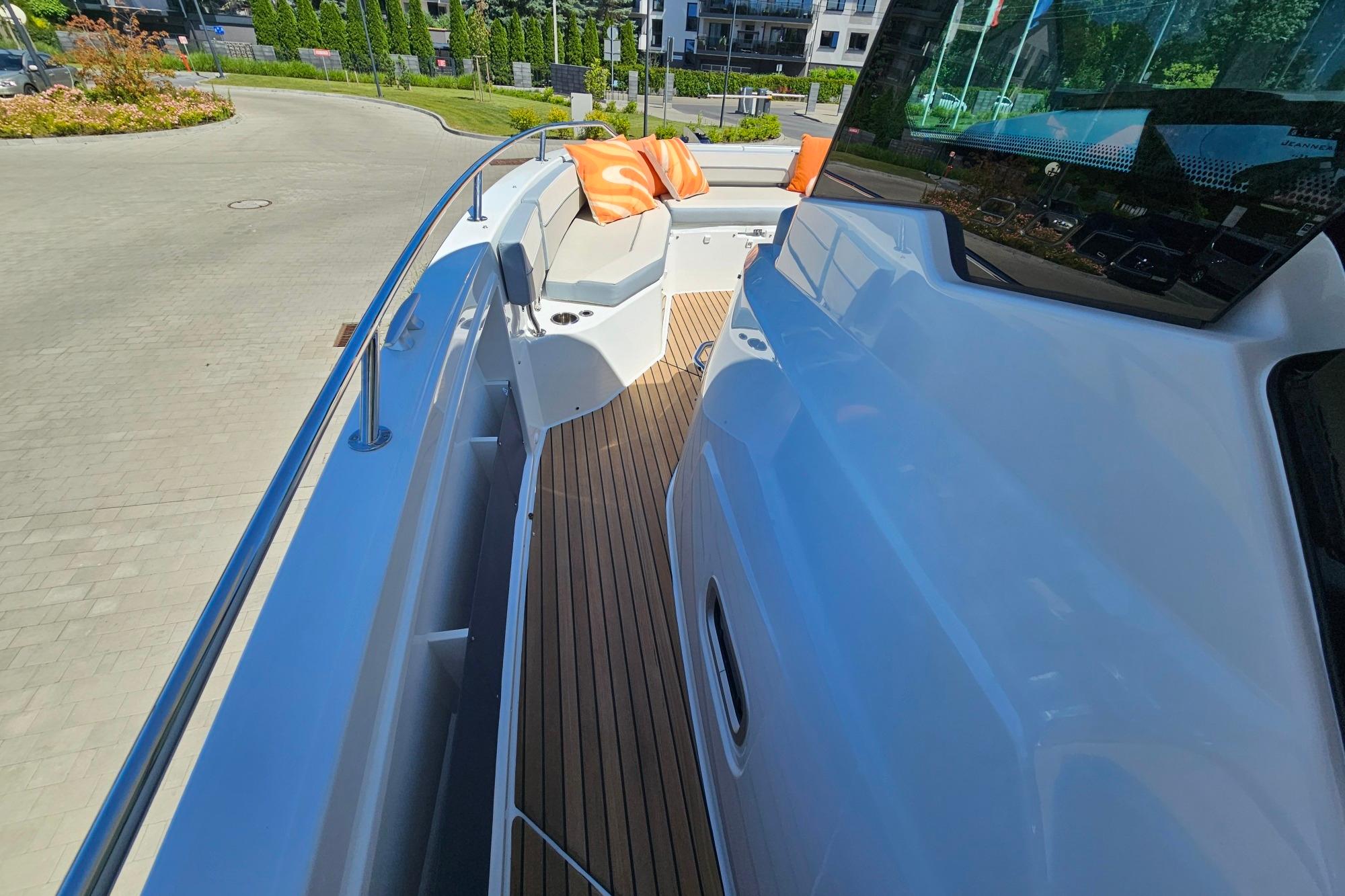 Jeanneau Cap Camarat 9.0 CC