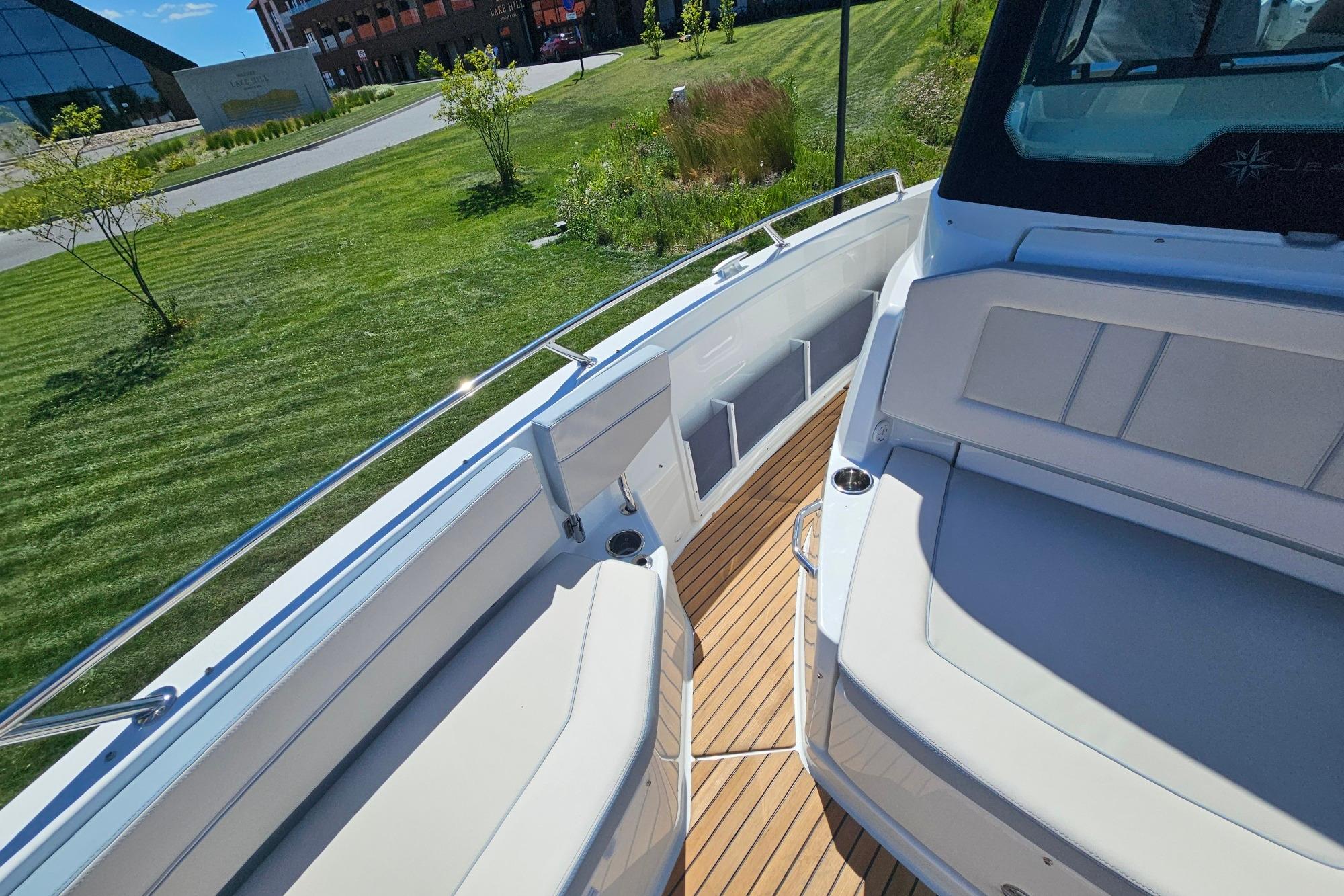 Jeanneau Cap Camarat 9.0 CC