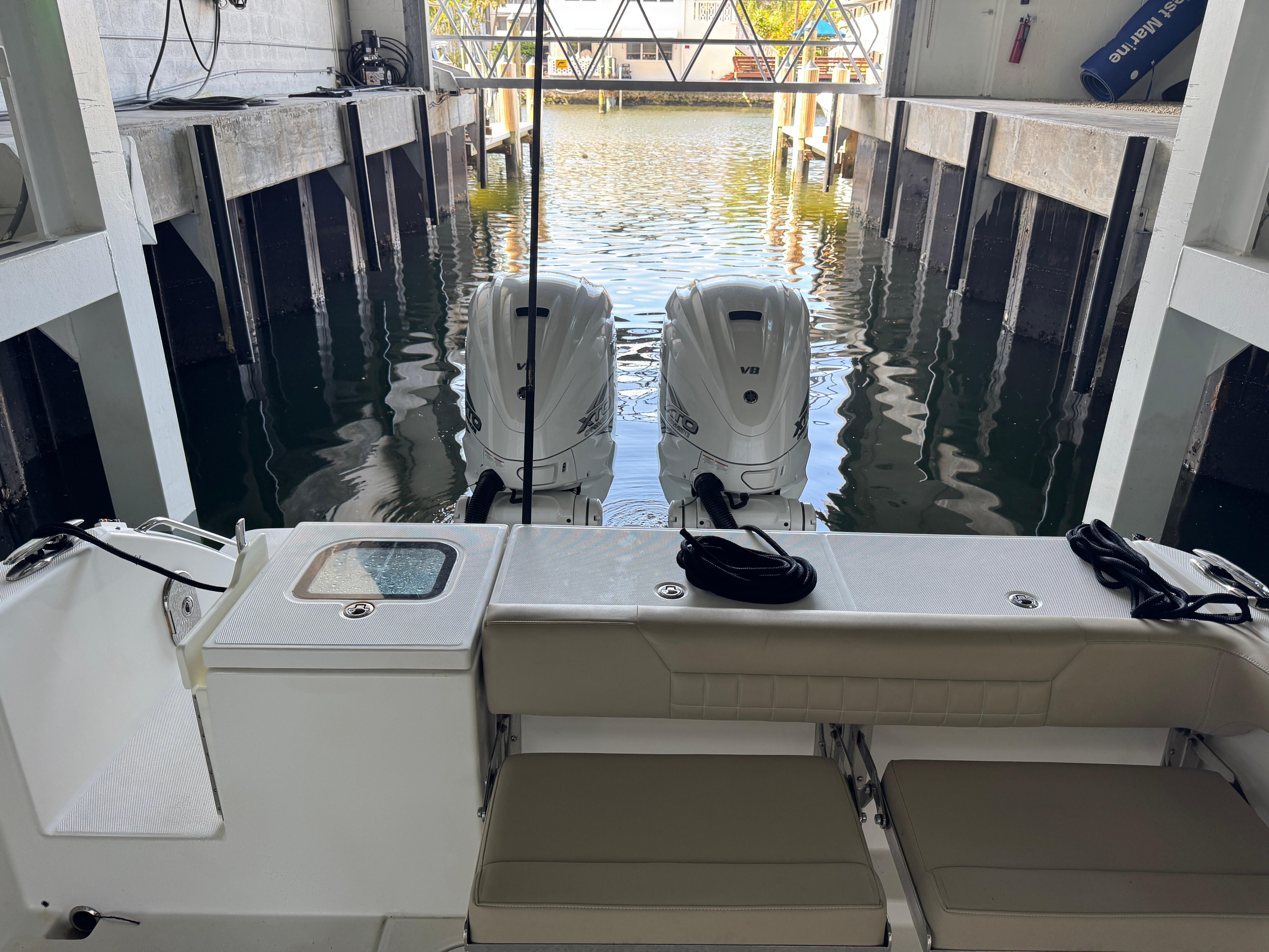 2019-everglades-340-dual-console-power-9878425-20250722151703949-1