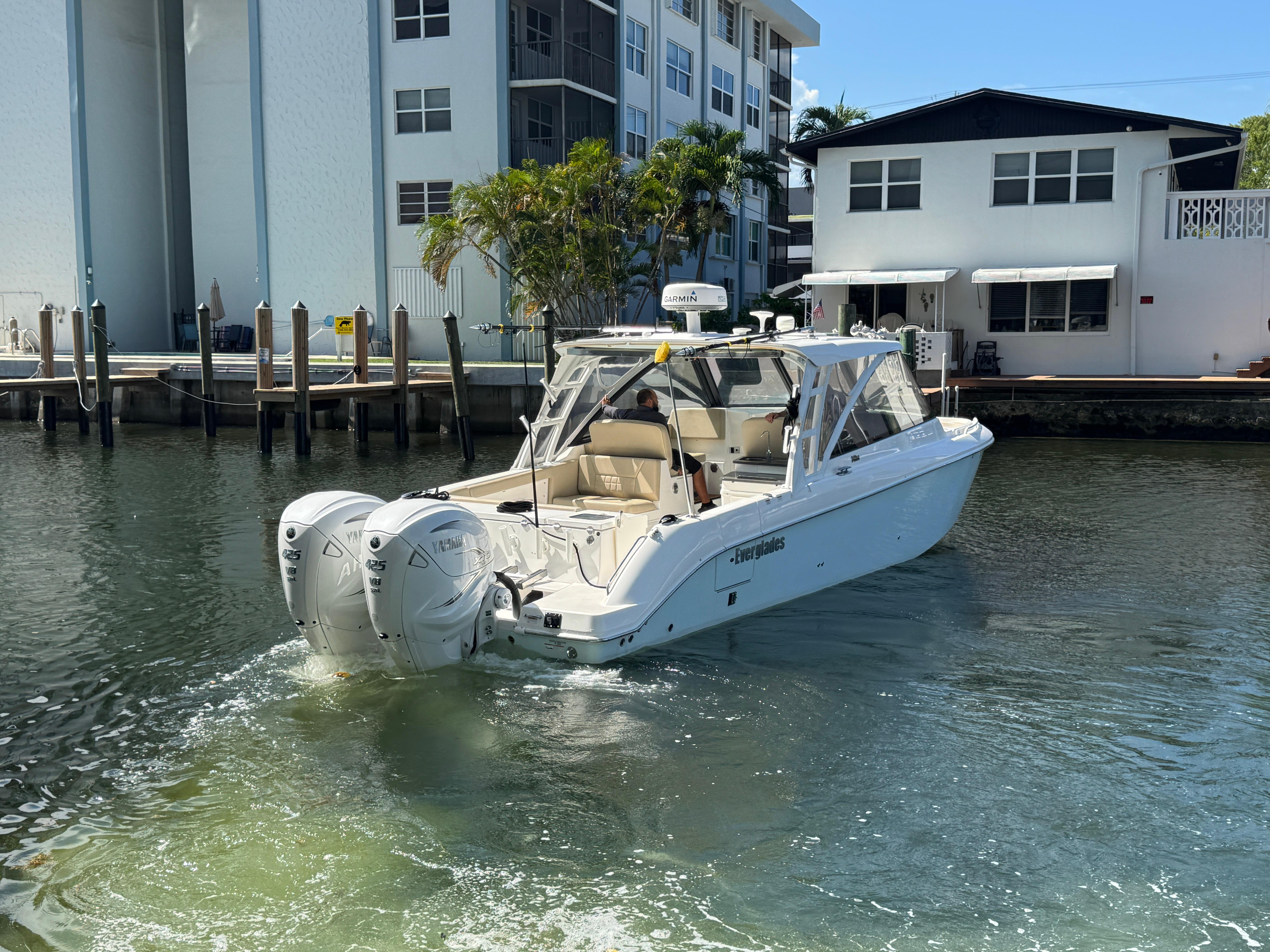 2019-everglades-340-dual-console-power-9878425-20250722151745888-1