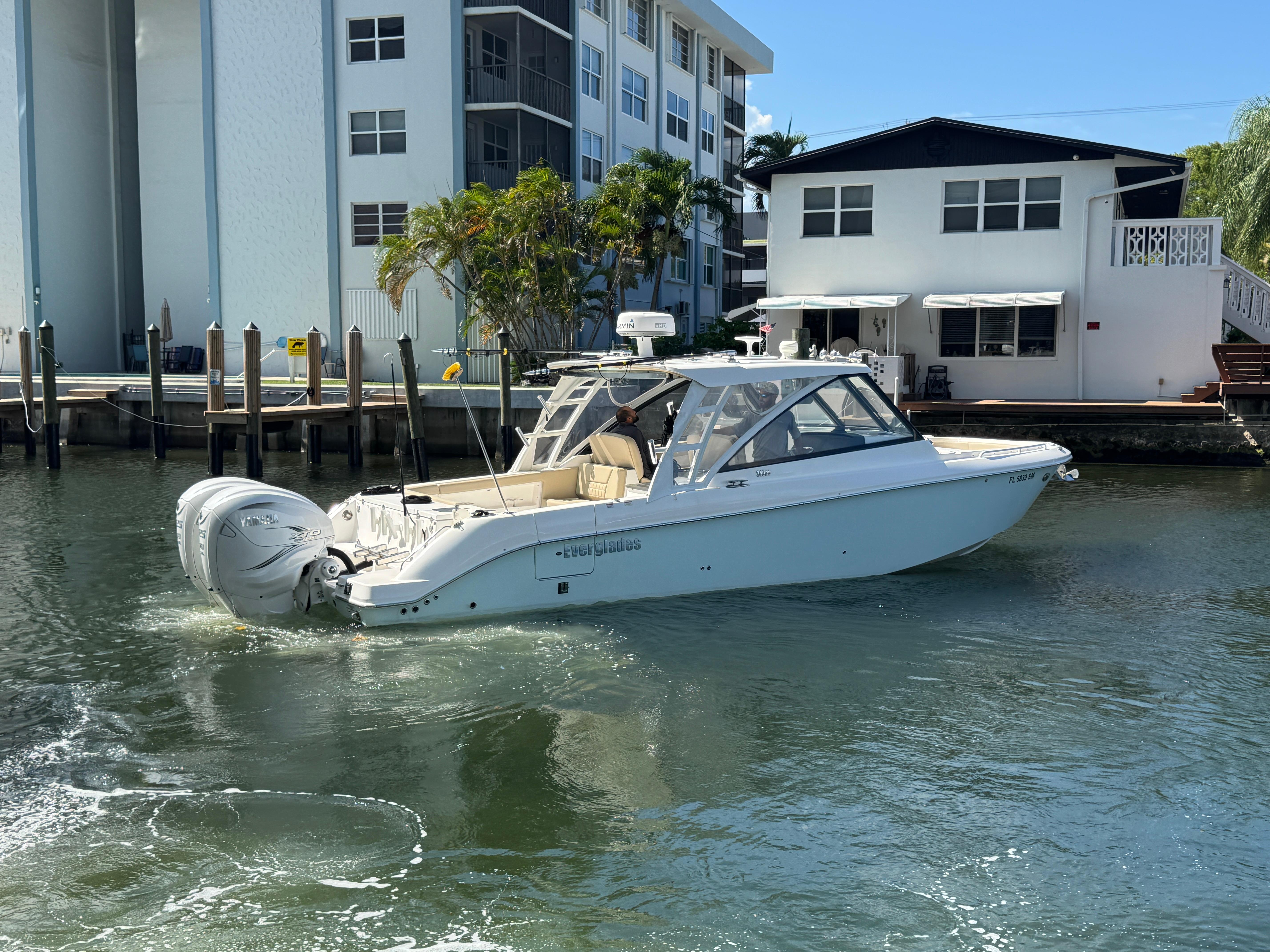 2019-everglades-340-dual-console-power-9878425-20250722151748847-1