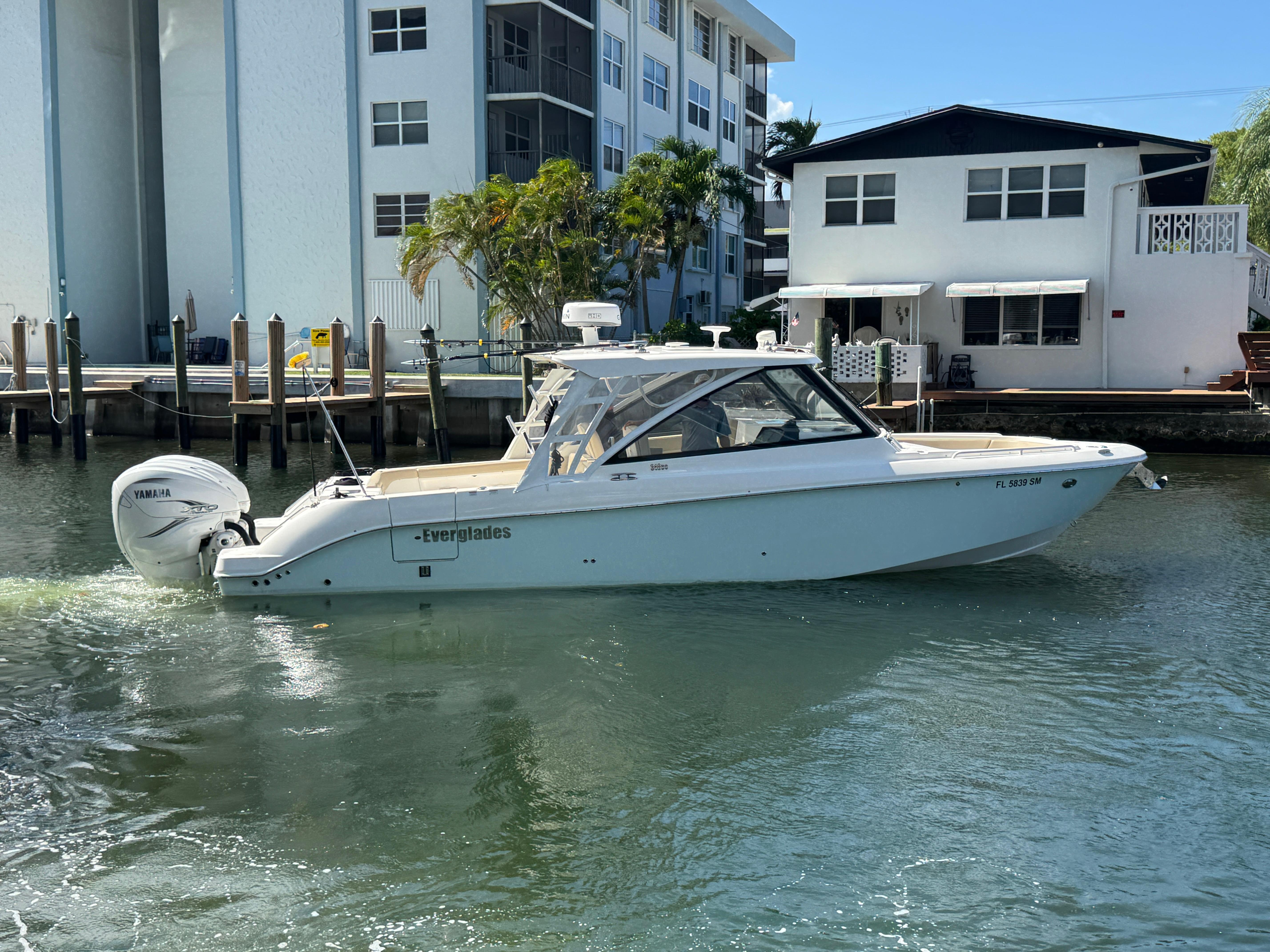 2019-everglades-340-dual-console-power-9878425-20250722151751660-1