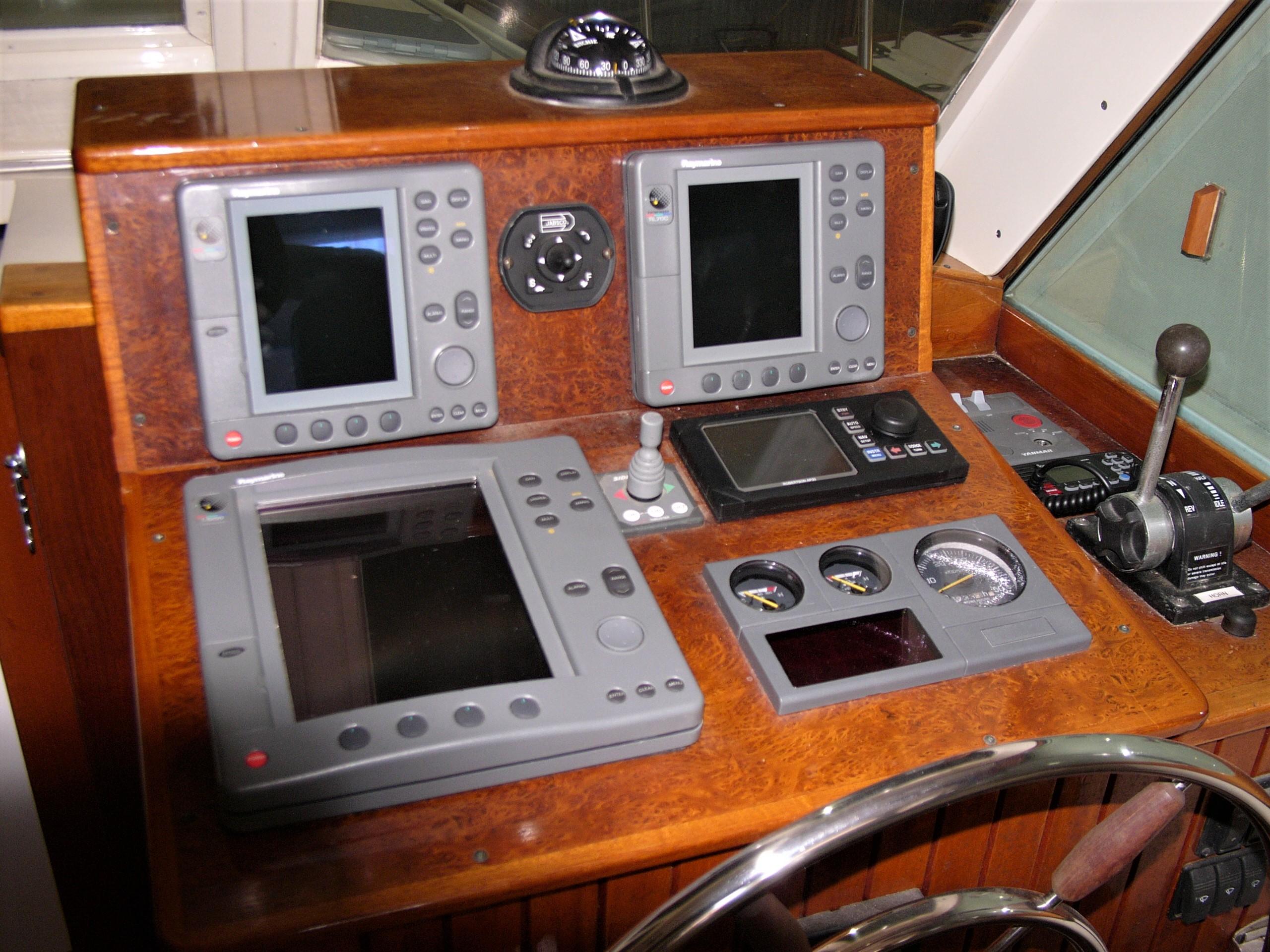 Mast & Mallet-38 Picnic Boat 2001 -MD-US-8838427 | Thumbnail