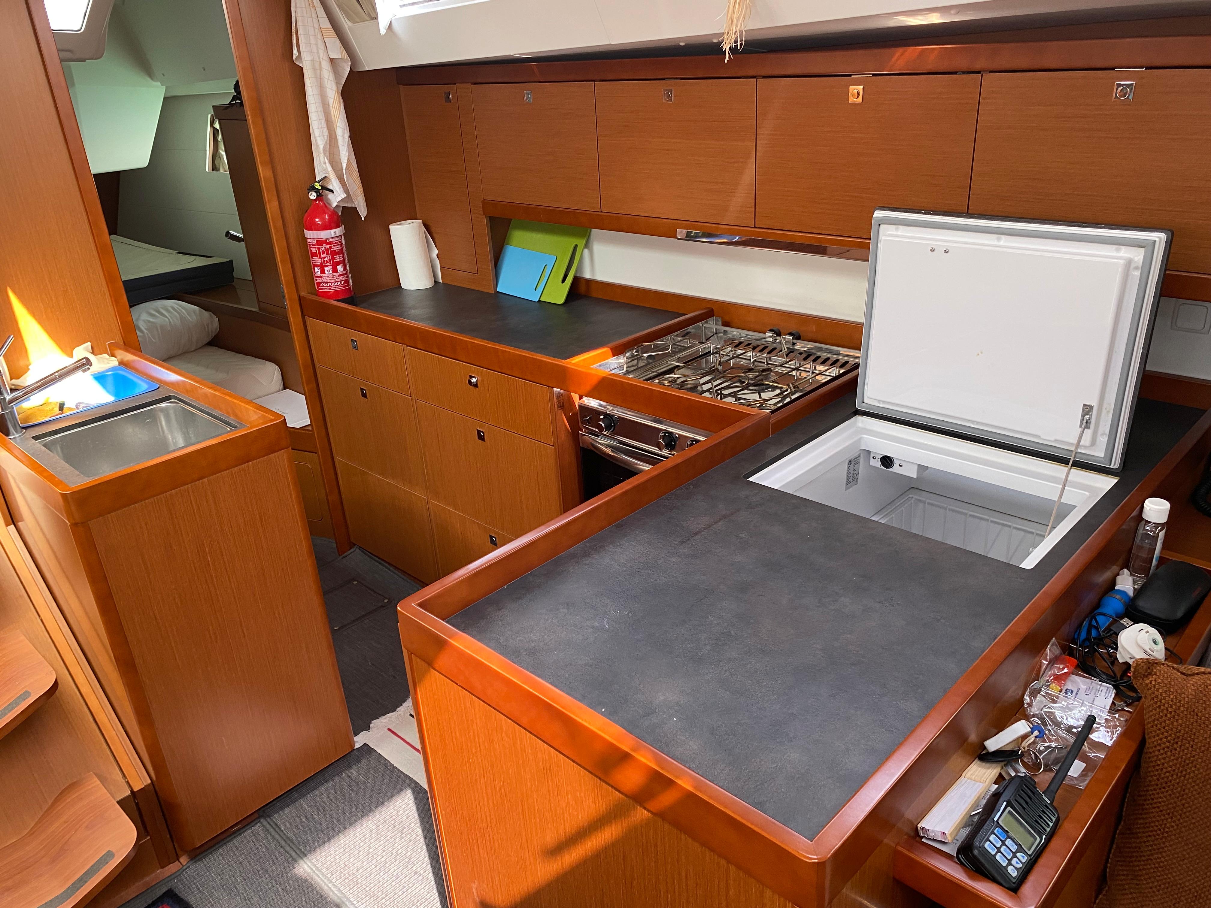 Yacht Photos Pics