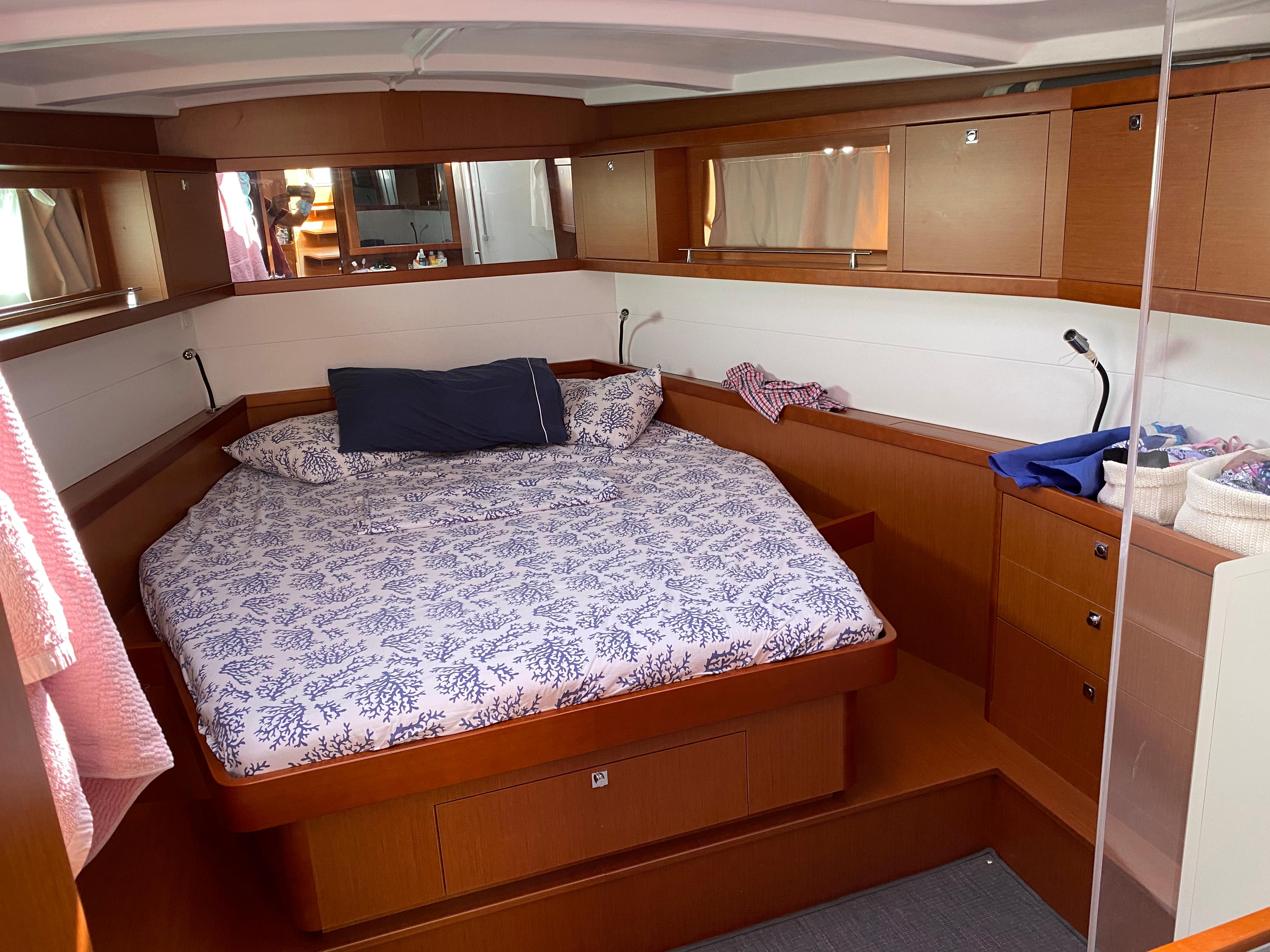 Yacht Photos Pics
