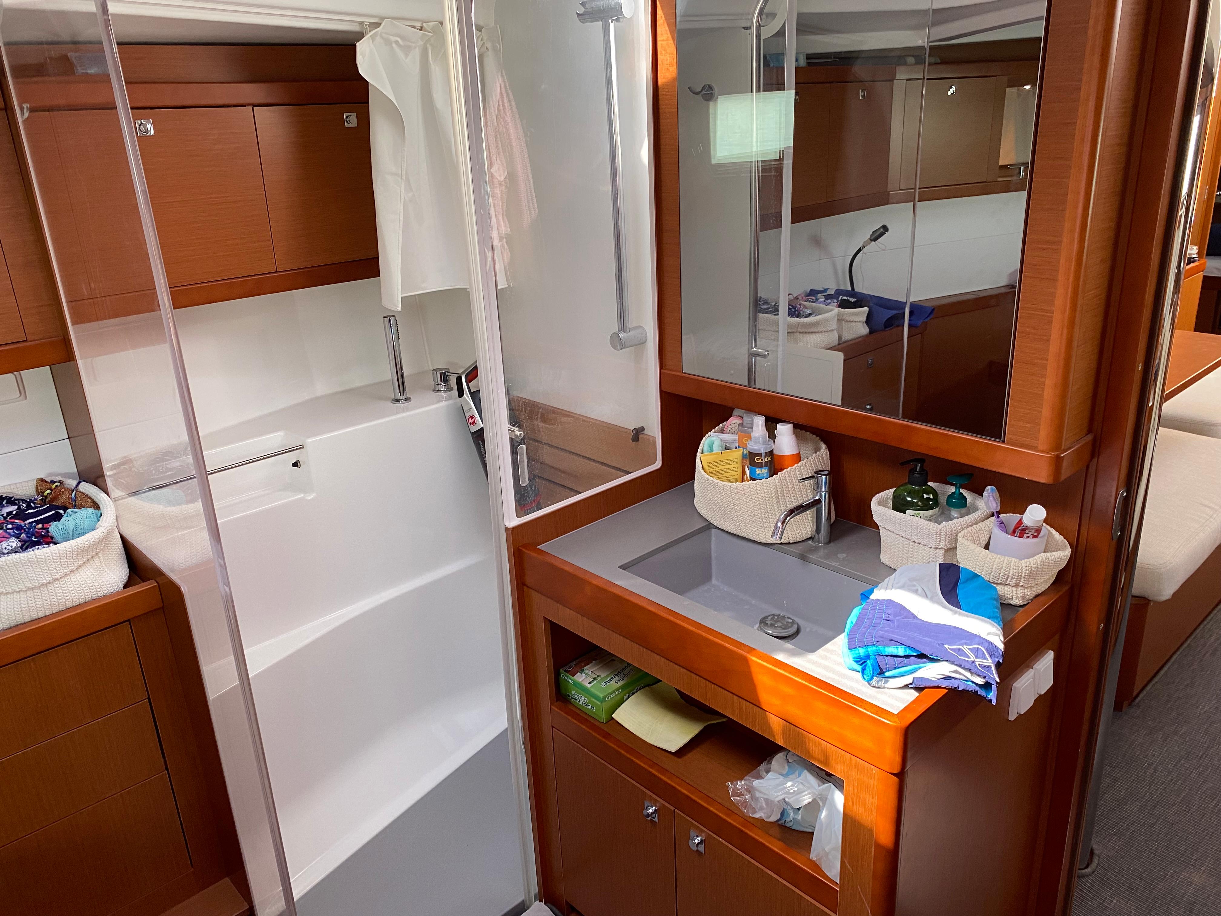 Yacht Photos Pics