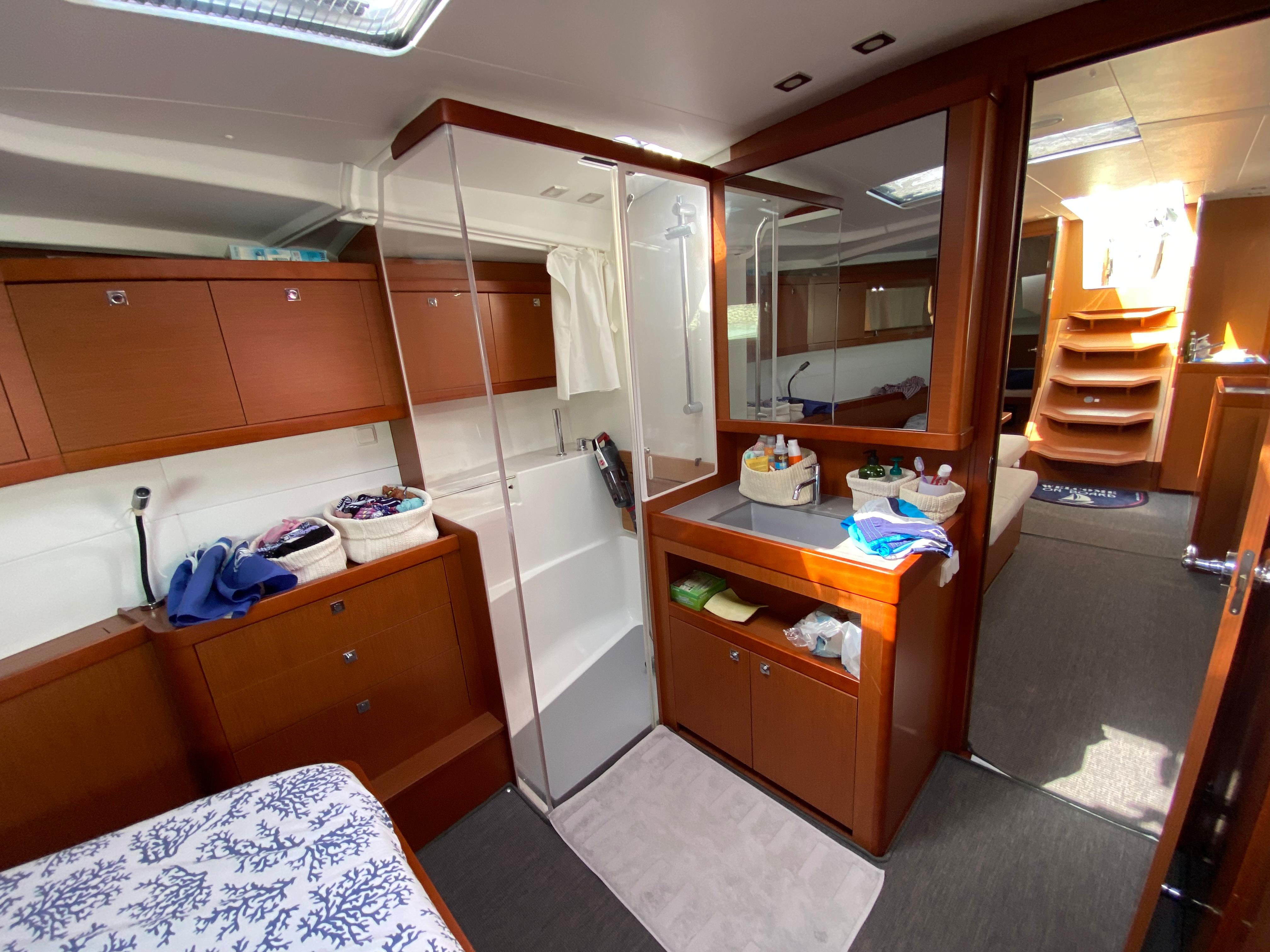Yacht Photos Pics