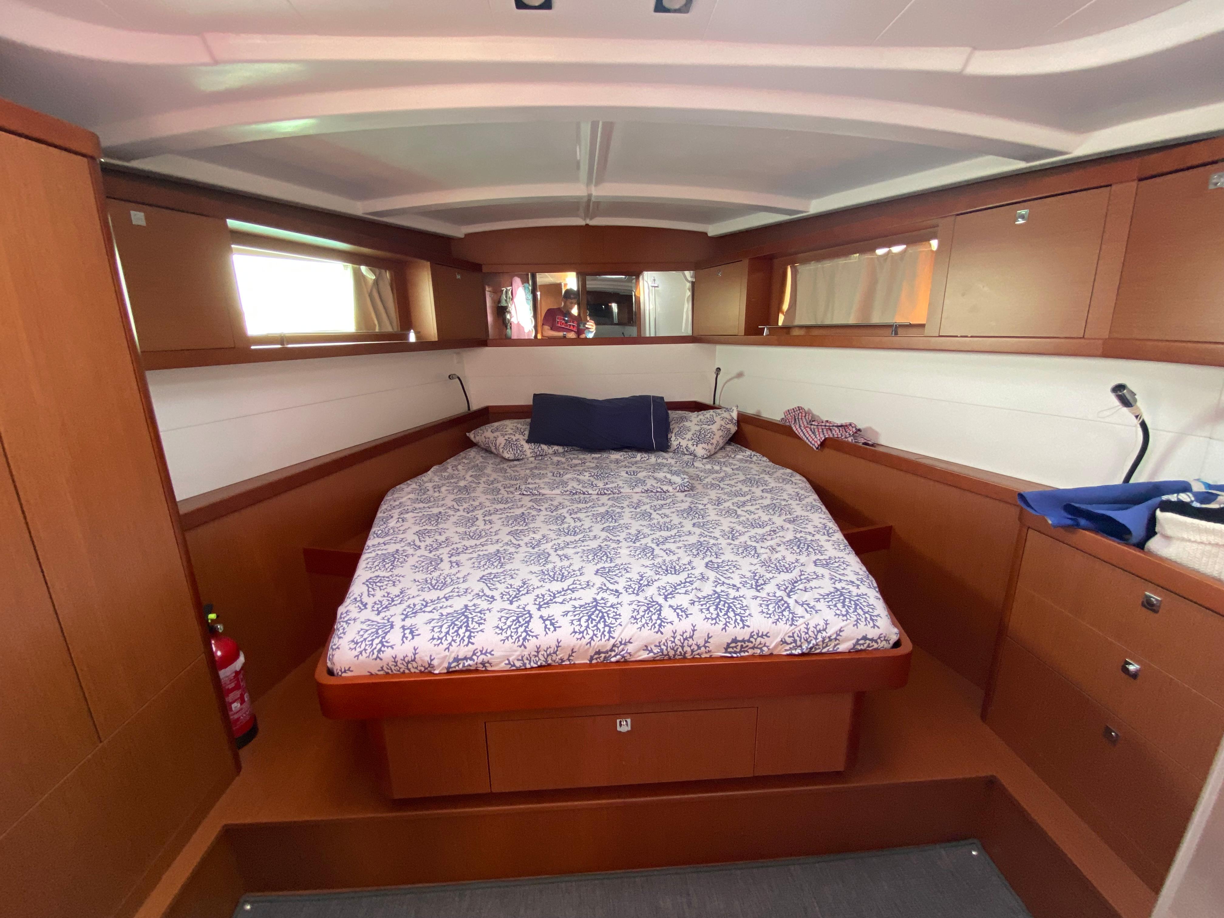 Yacht Photos Pics