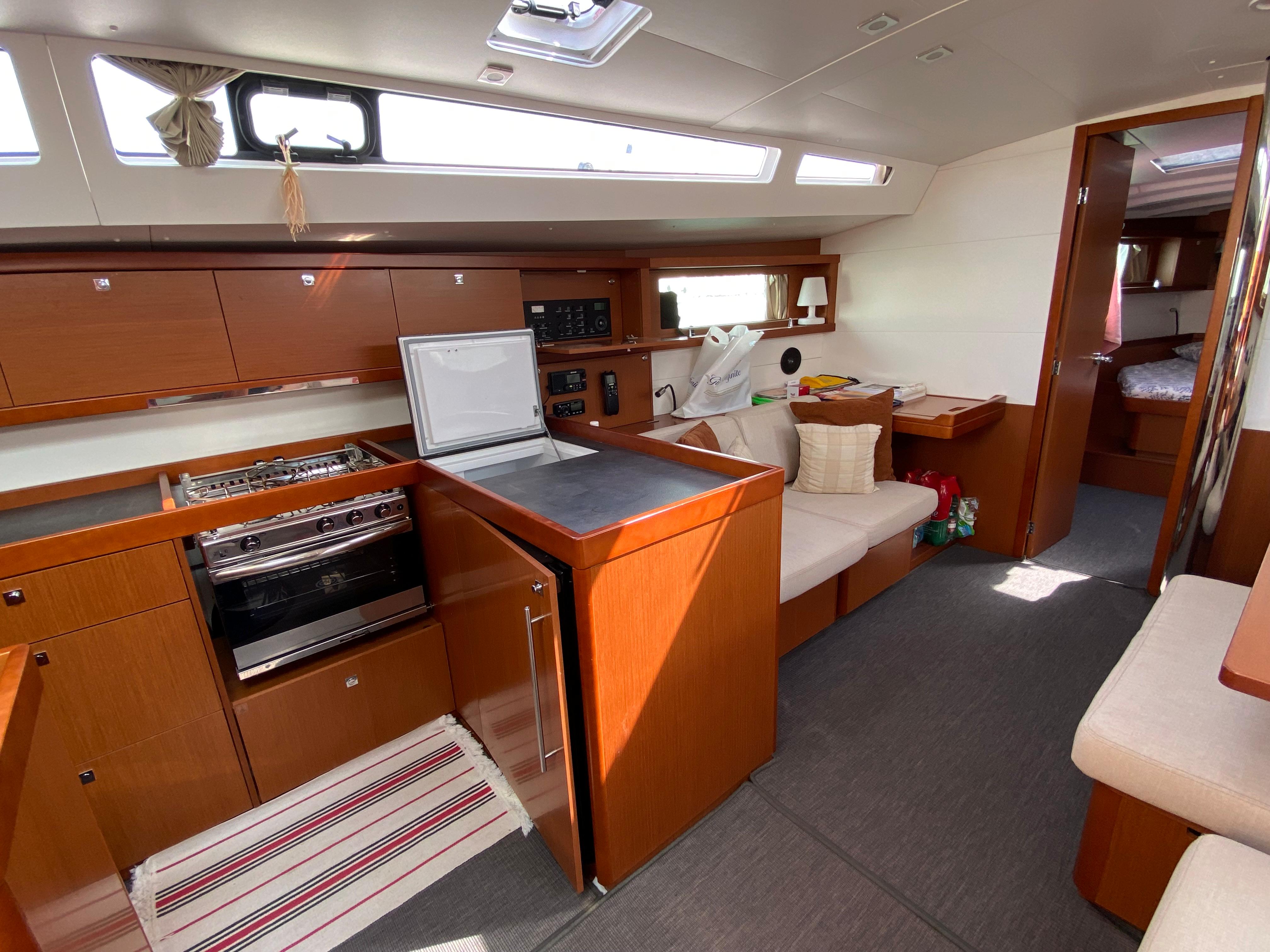 Yacht Photos Pics