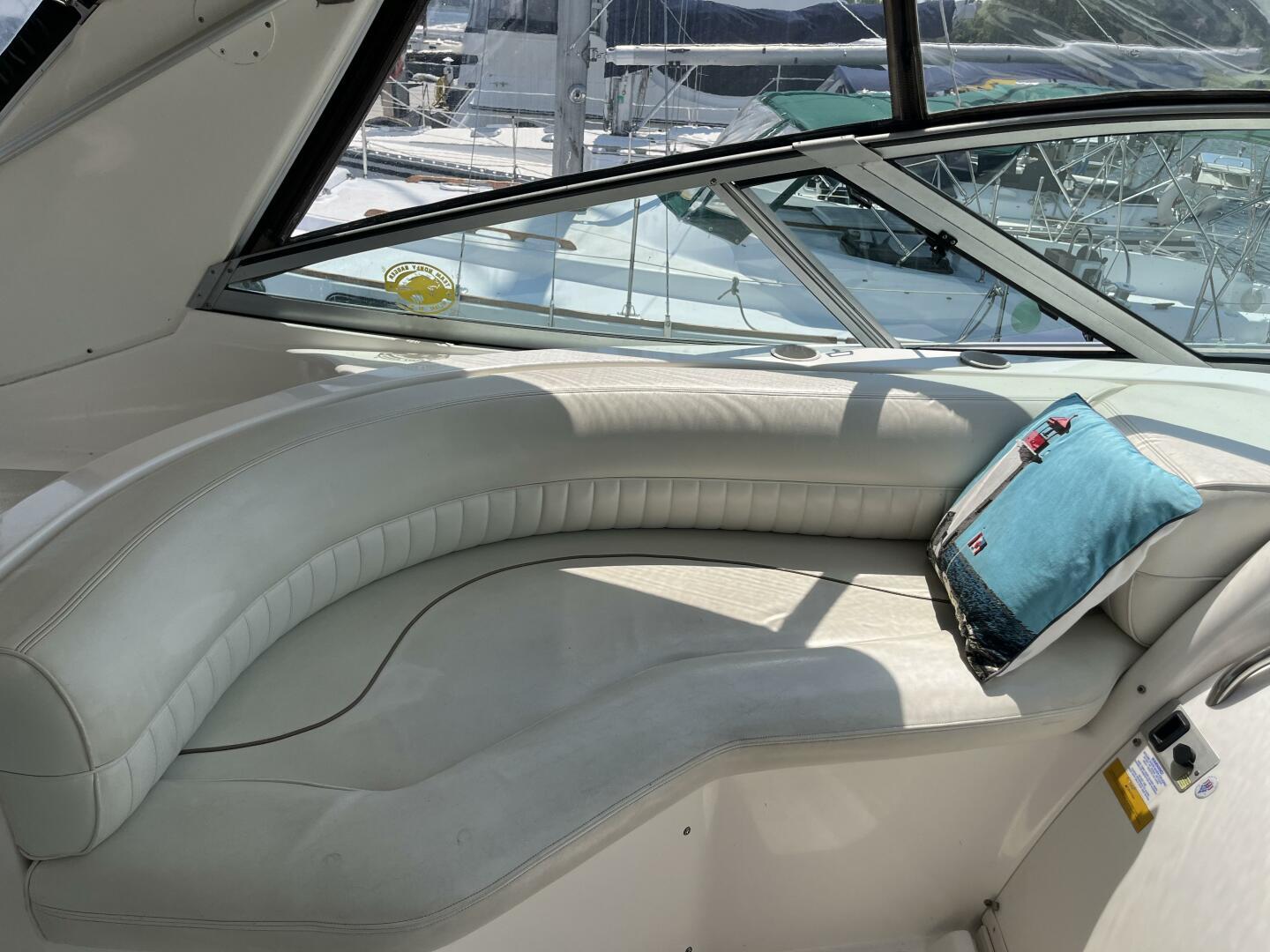 1998-cruisers-yachts-3870-esprit-power-9818436-20250611100353207-1_XLARGE